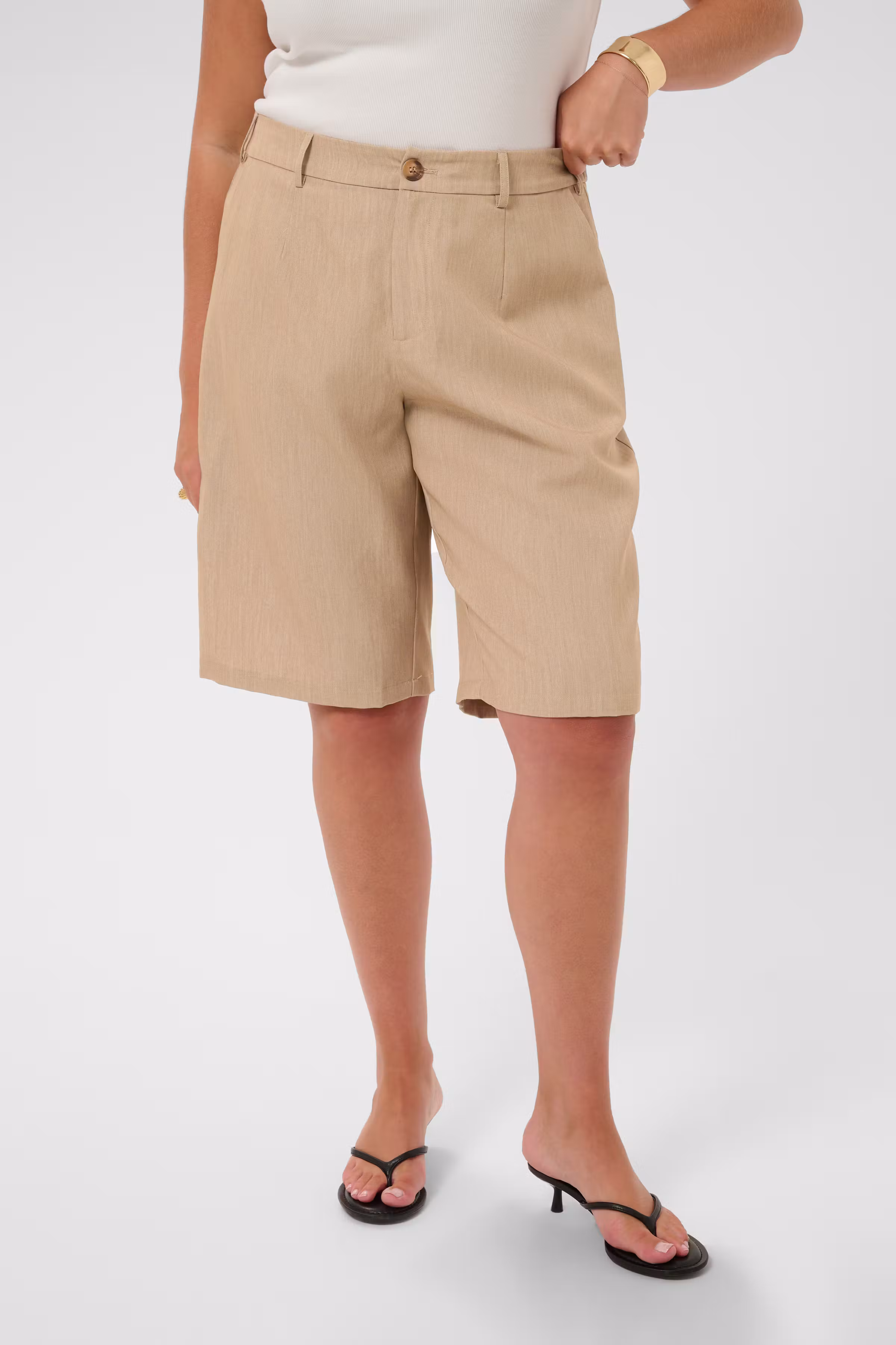 KCjulia Shorts LOOKBOOK FRONT 10584931-1000760