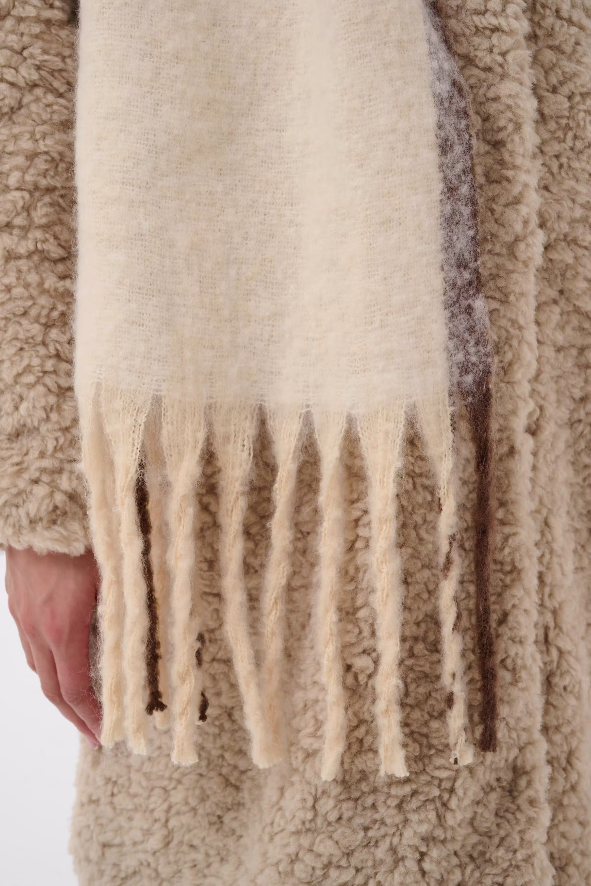 SelenaSZ Skjerf LOOKBOOK DETAIL 30515237-305050