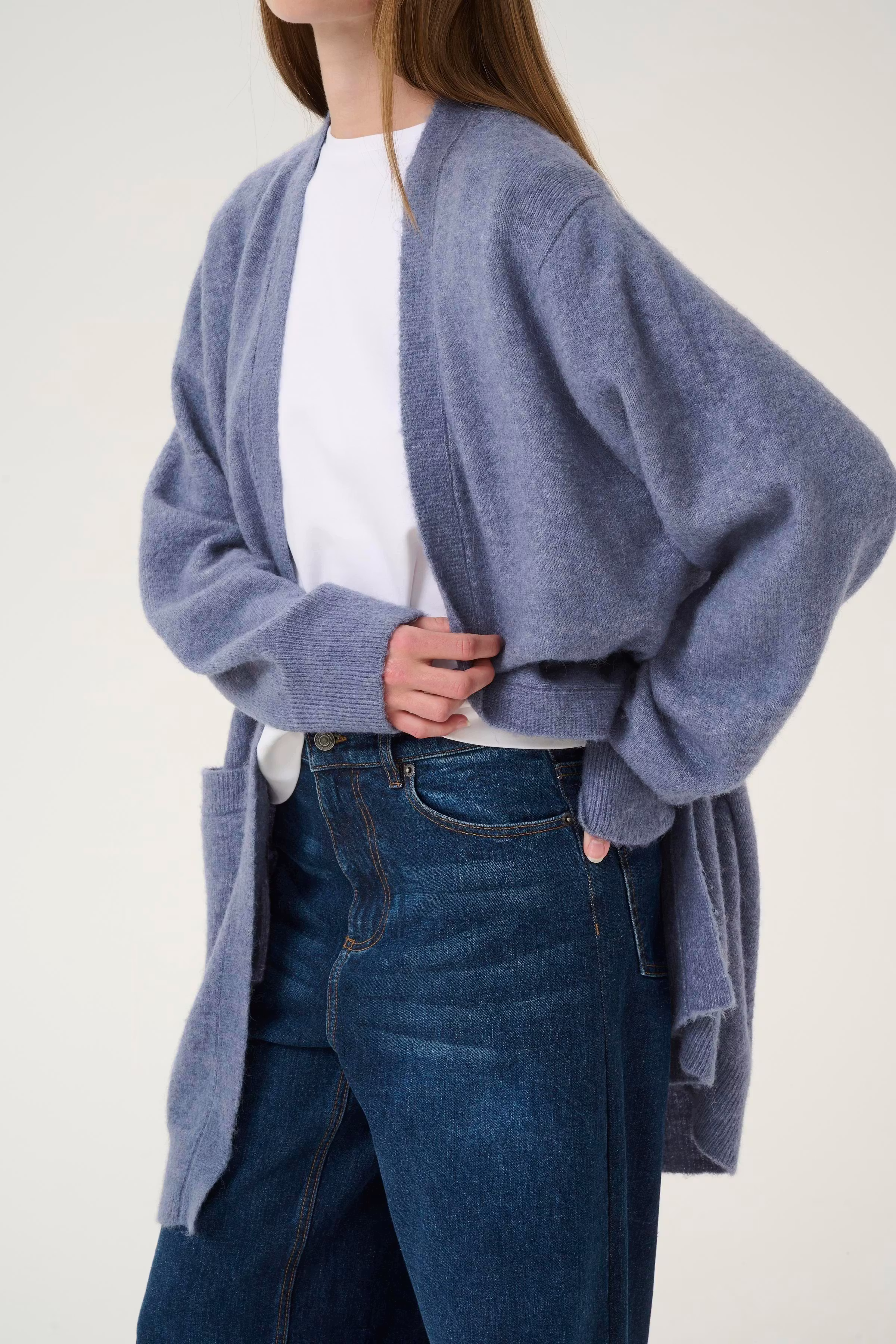 GuniIW Cardigan LOOKBOOK DETAIL 30111023-173912