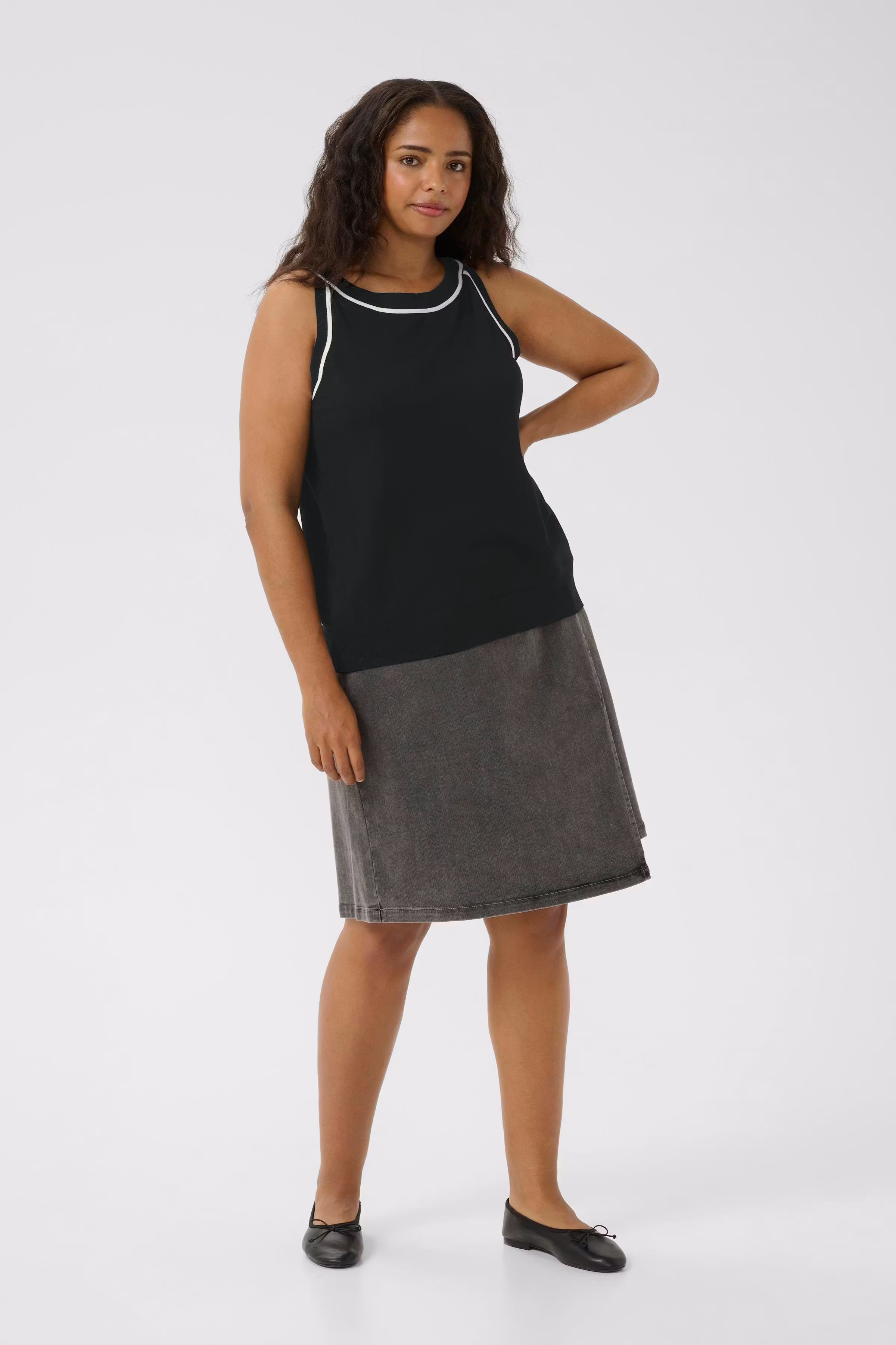 KCmallie Pullover LOOKBOOK FRONT 10583455-100121