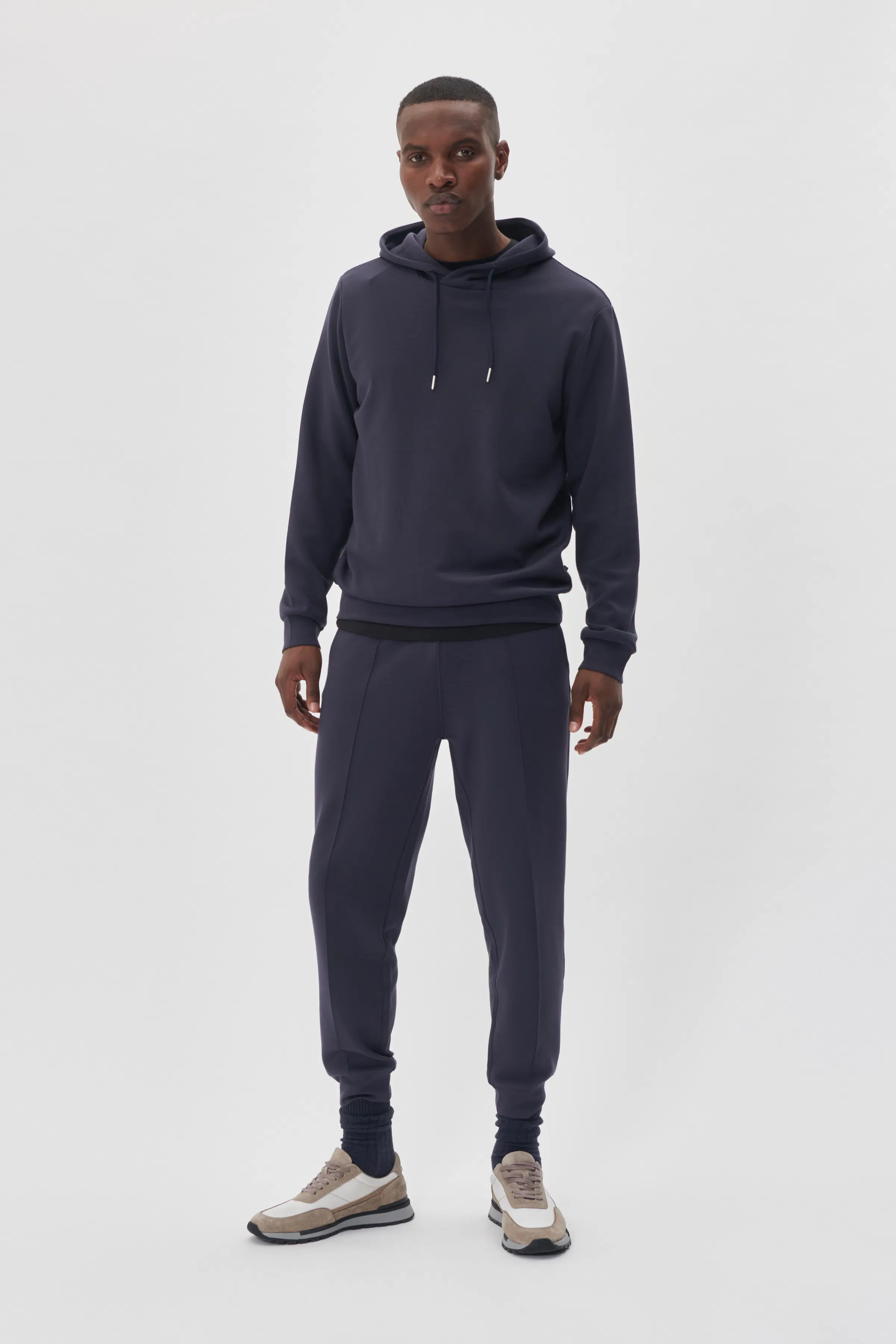 MAteo Sweatshirt LOOKBOOK FRONT 30206232-194011
