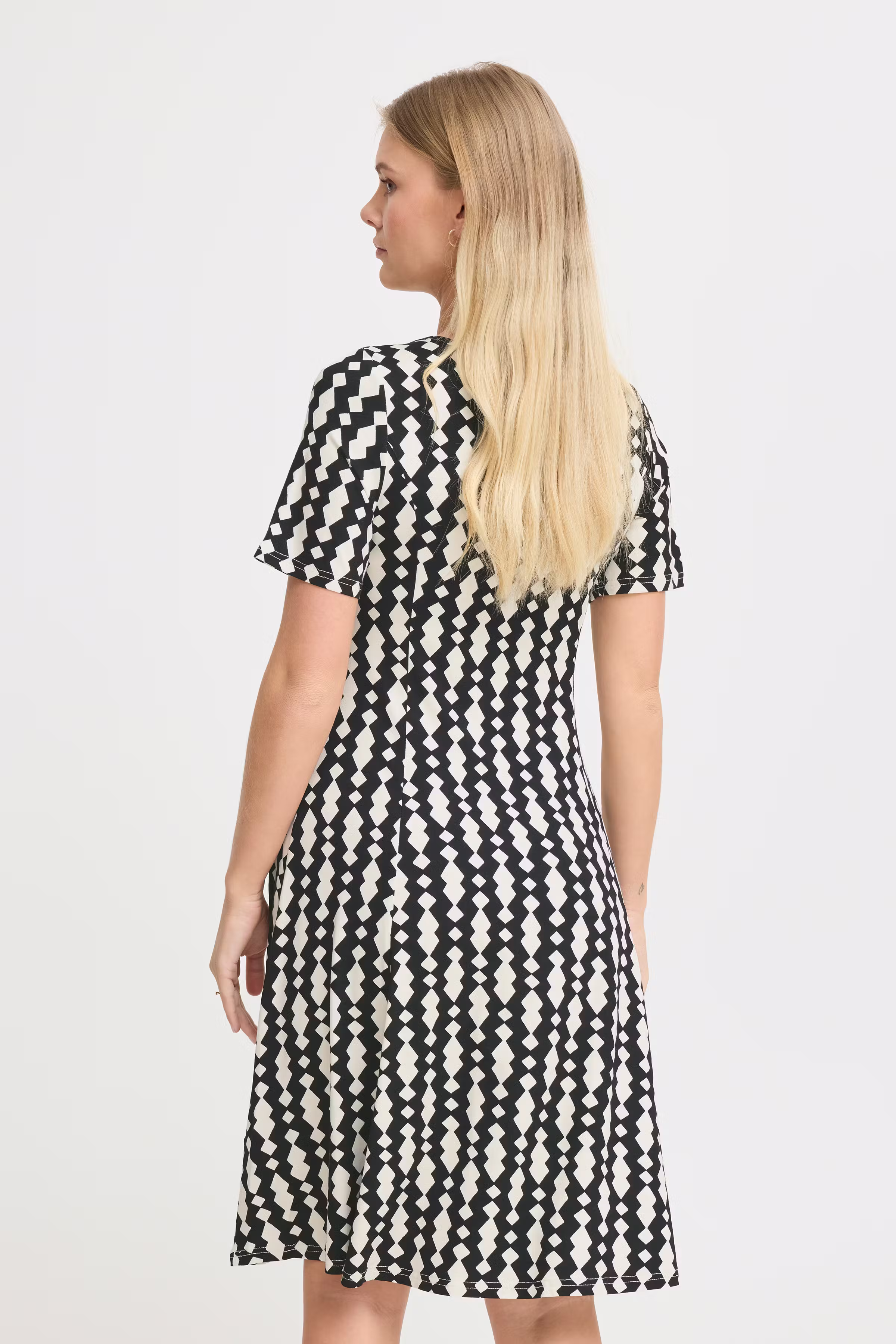 FRDOTTIE Dress LOOKBOOK BACK 20616202-204764