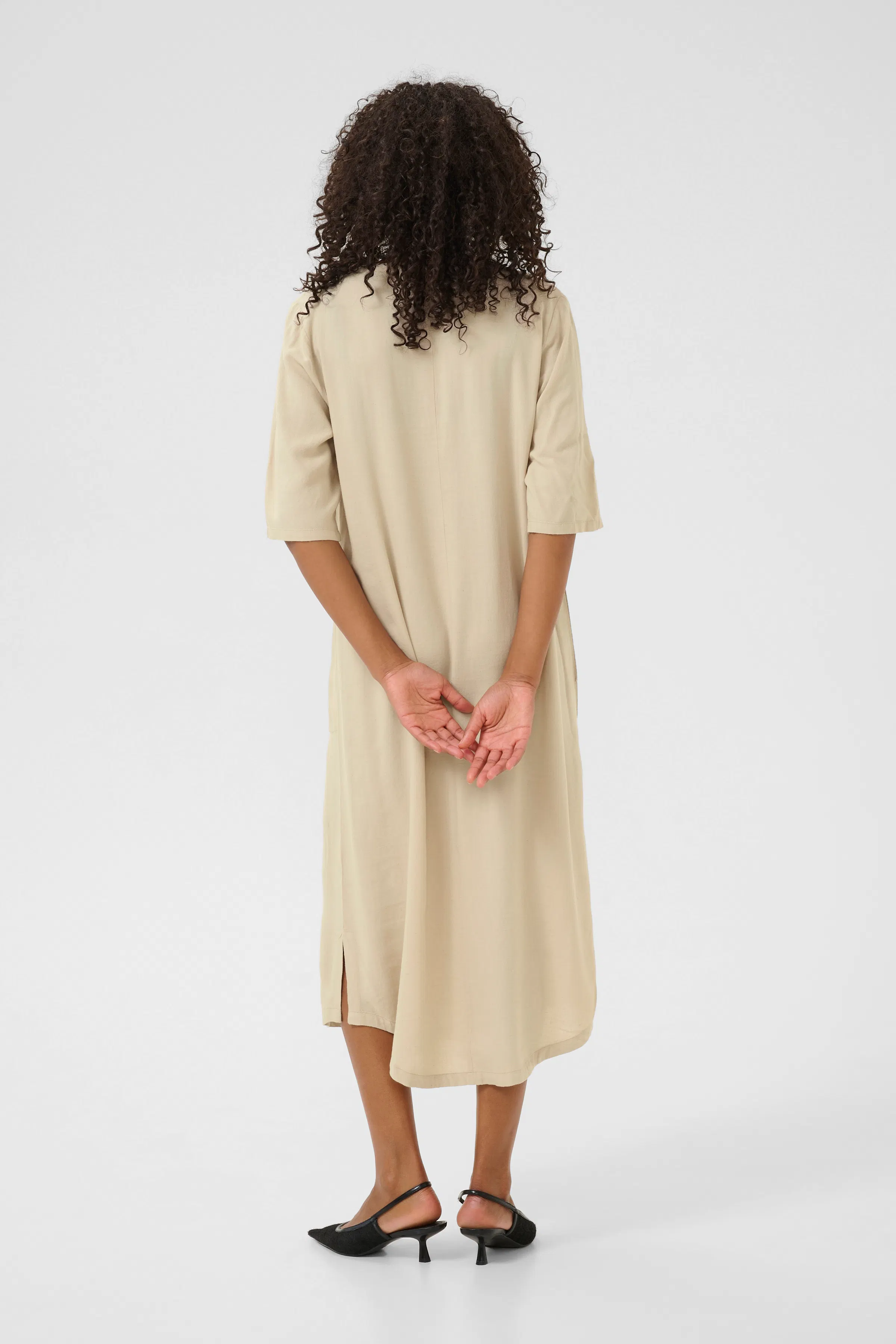 KAmilia Lin kjole LOOKBOOK BACK 10508312-151305