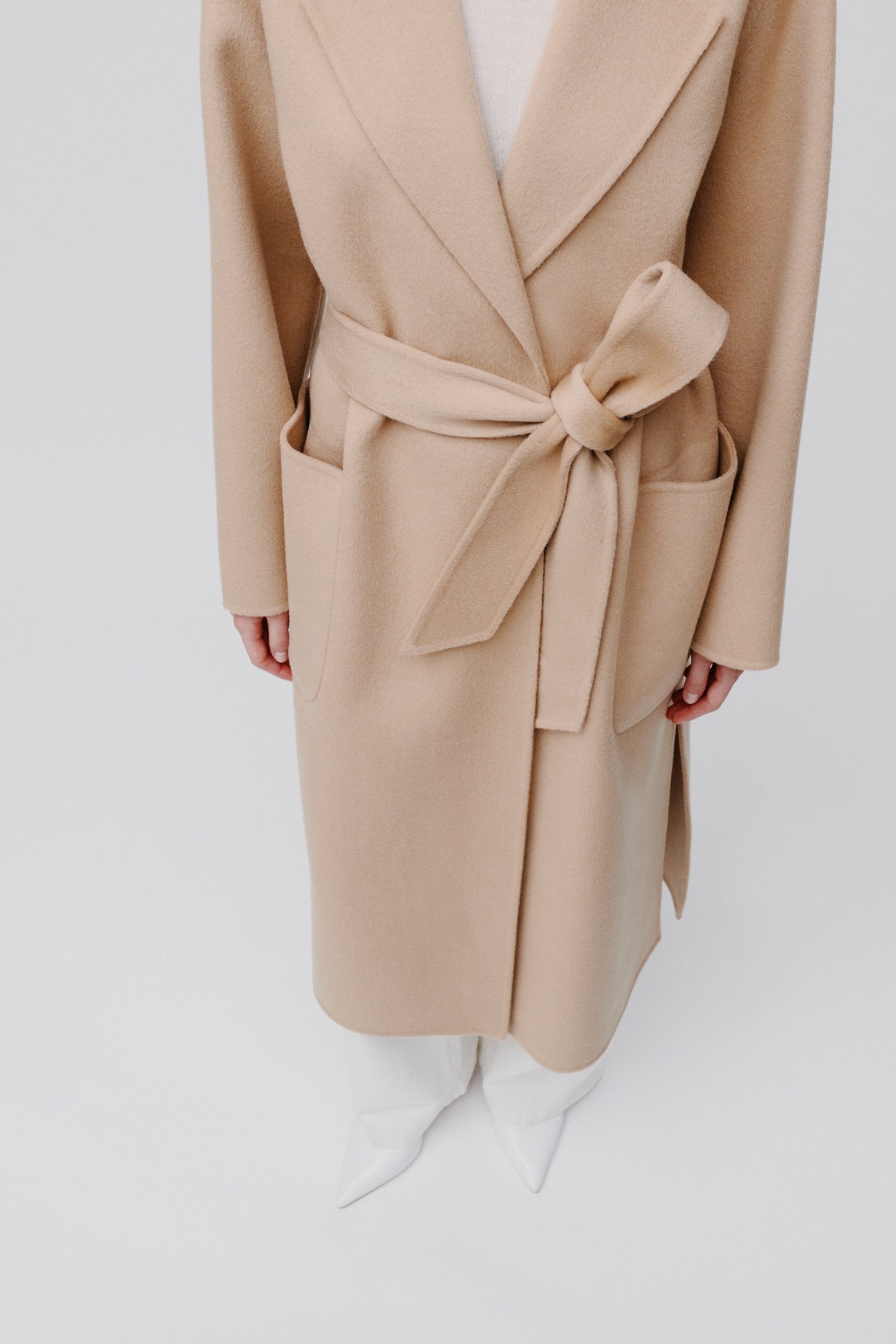 CELIA Coat LOOKBOOK FRONT 30600561-BE401