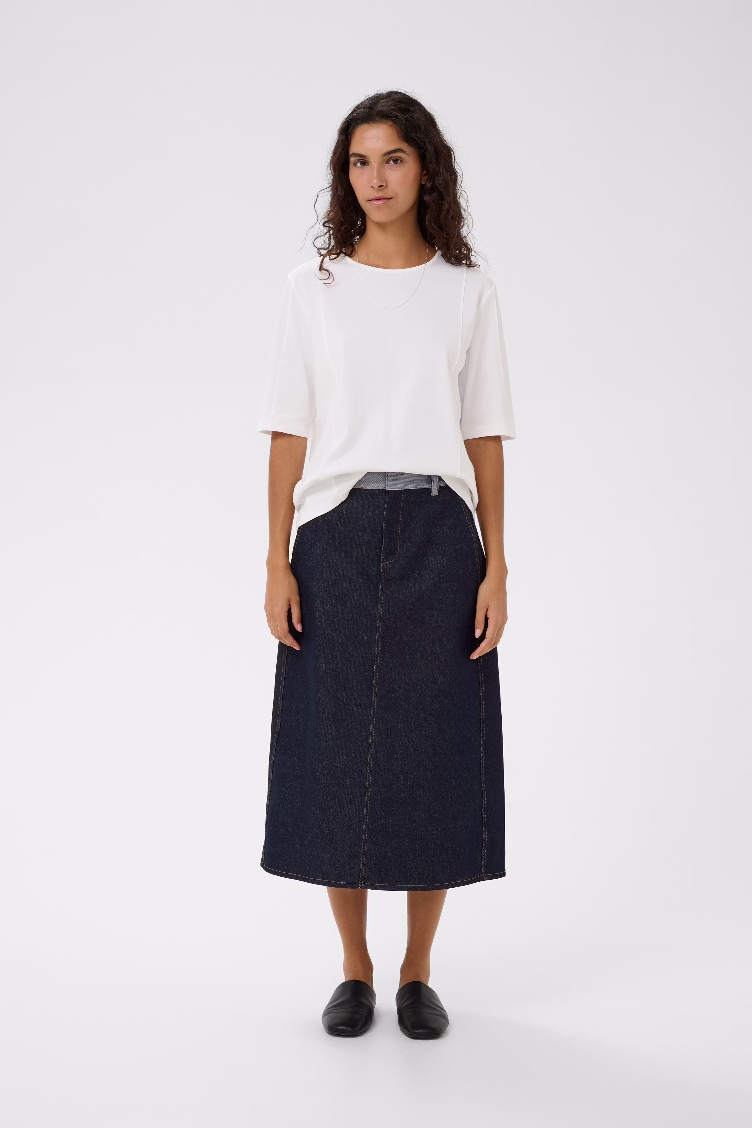 SOPHIEIW T-shirt LOOKBOOK FRONT 30112444-300001