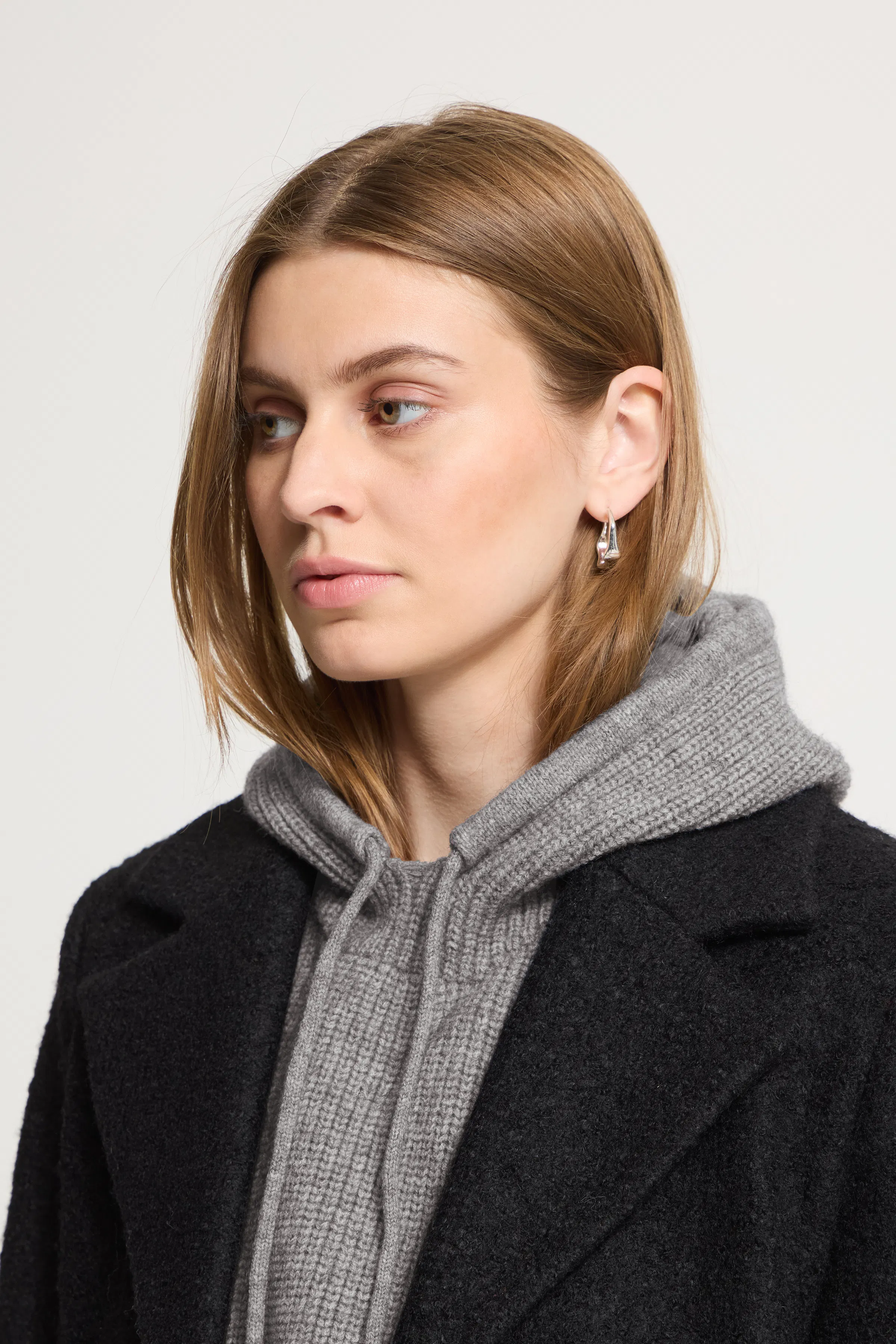 IADAGMAR Poncho LOOKBOOK DETAIL 20126435-900002734