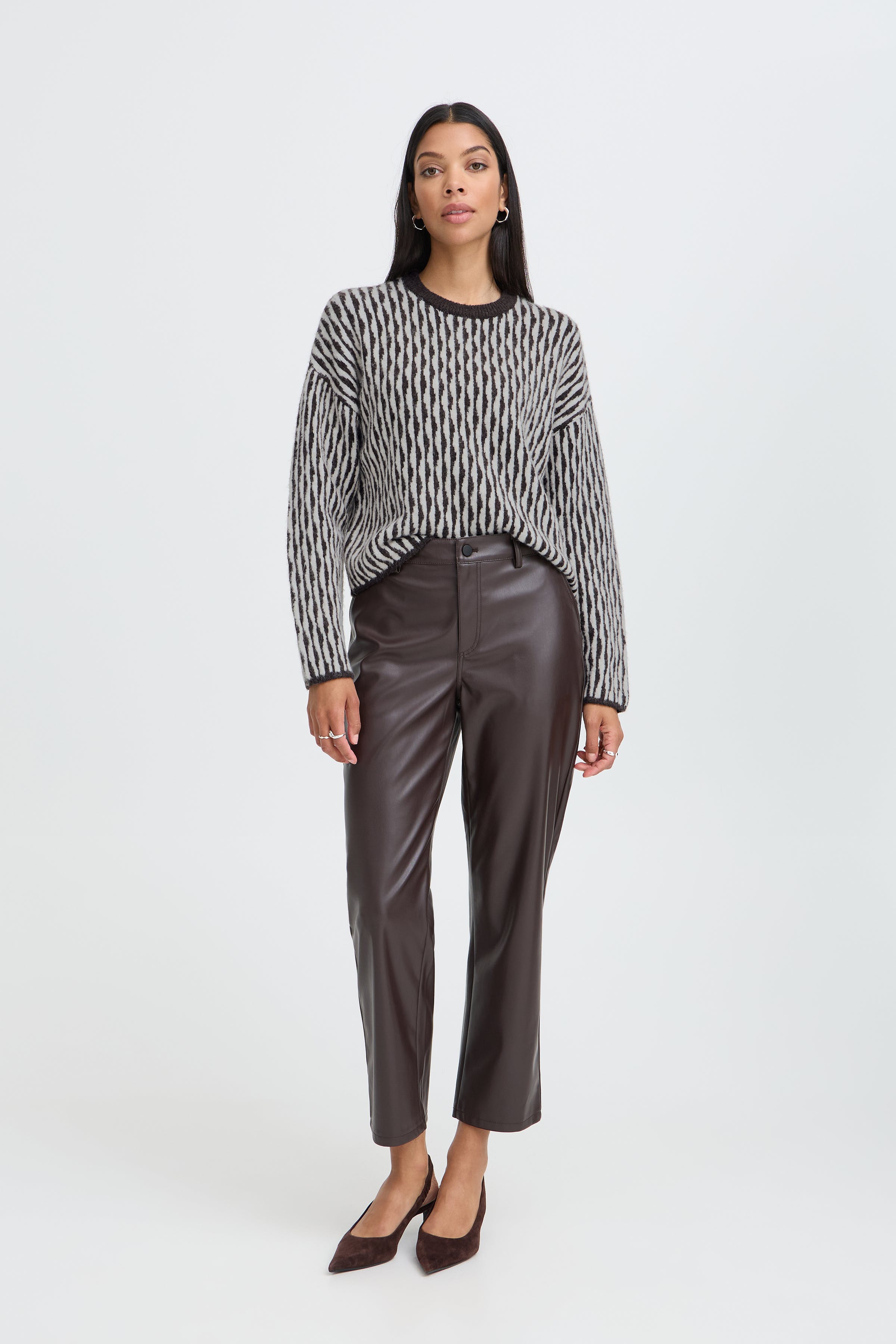 BYOJULA Pullover LOOKBOOK FRONT 20819107-900014396