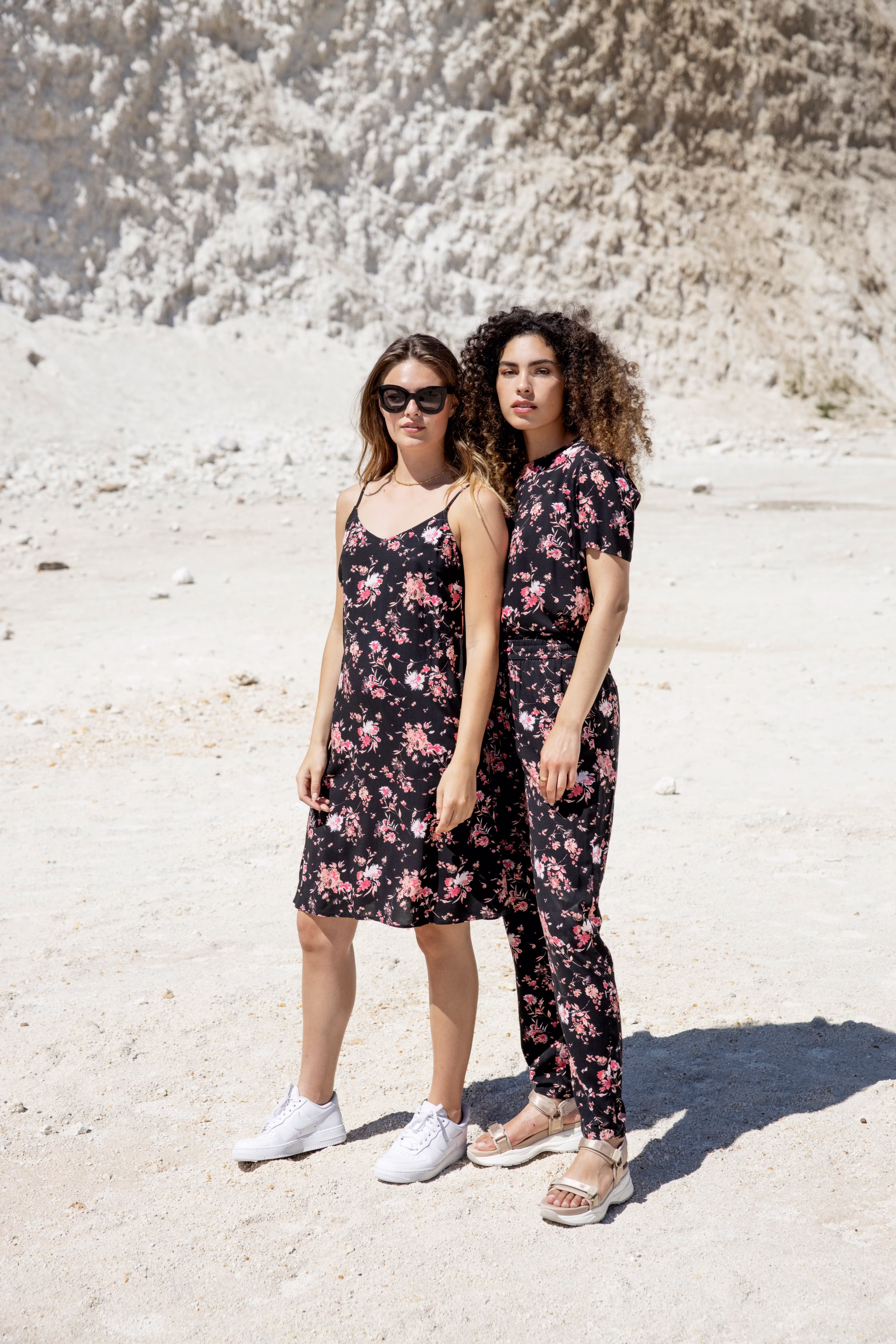 BYMMJOELLA Trousers LOCATION NONE 20811295-201128