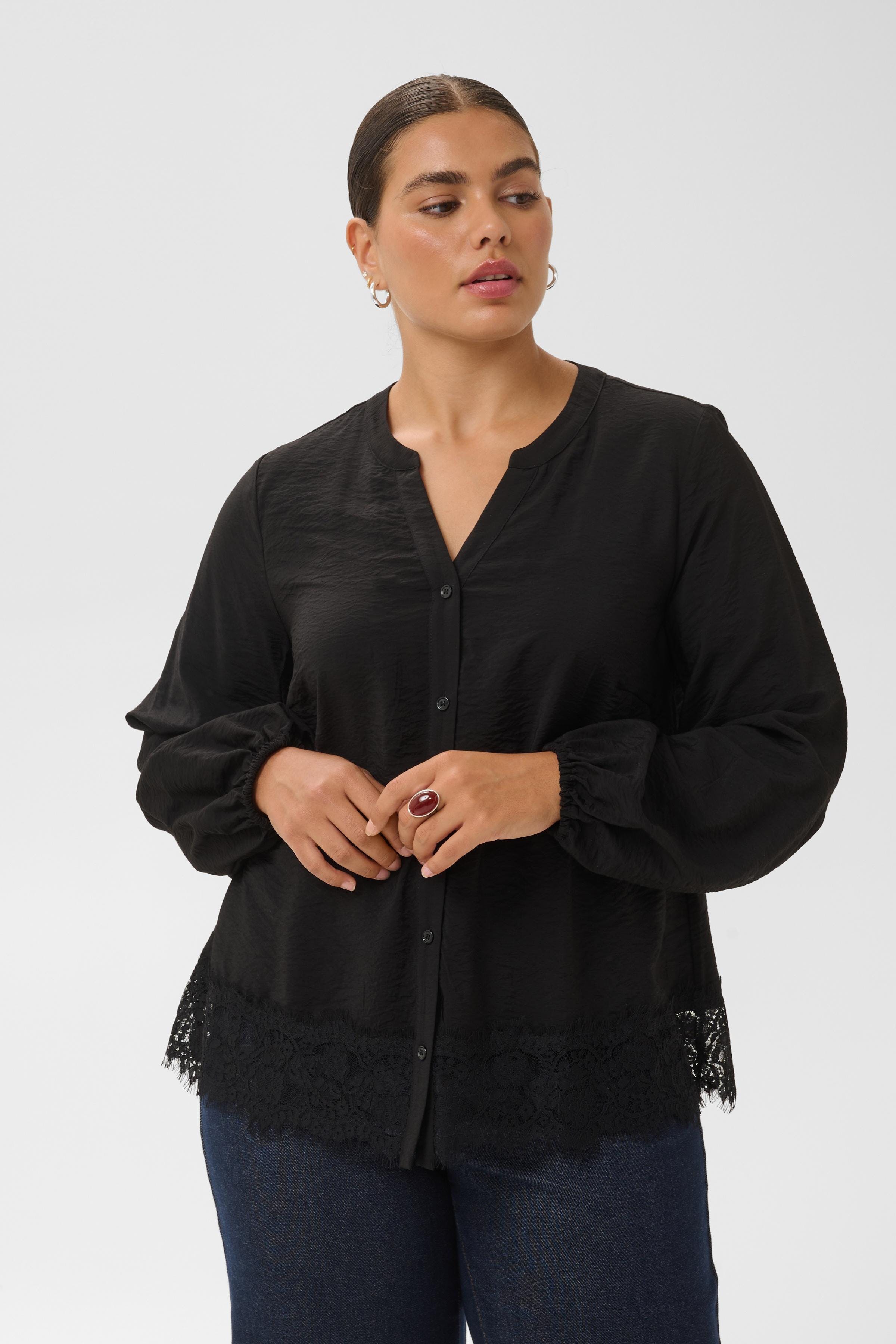 KCfina Hemd LOOKBOOK FRONT 10584630-100121