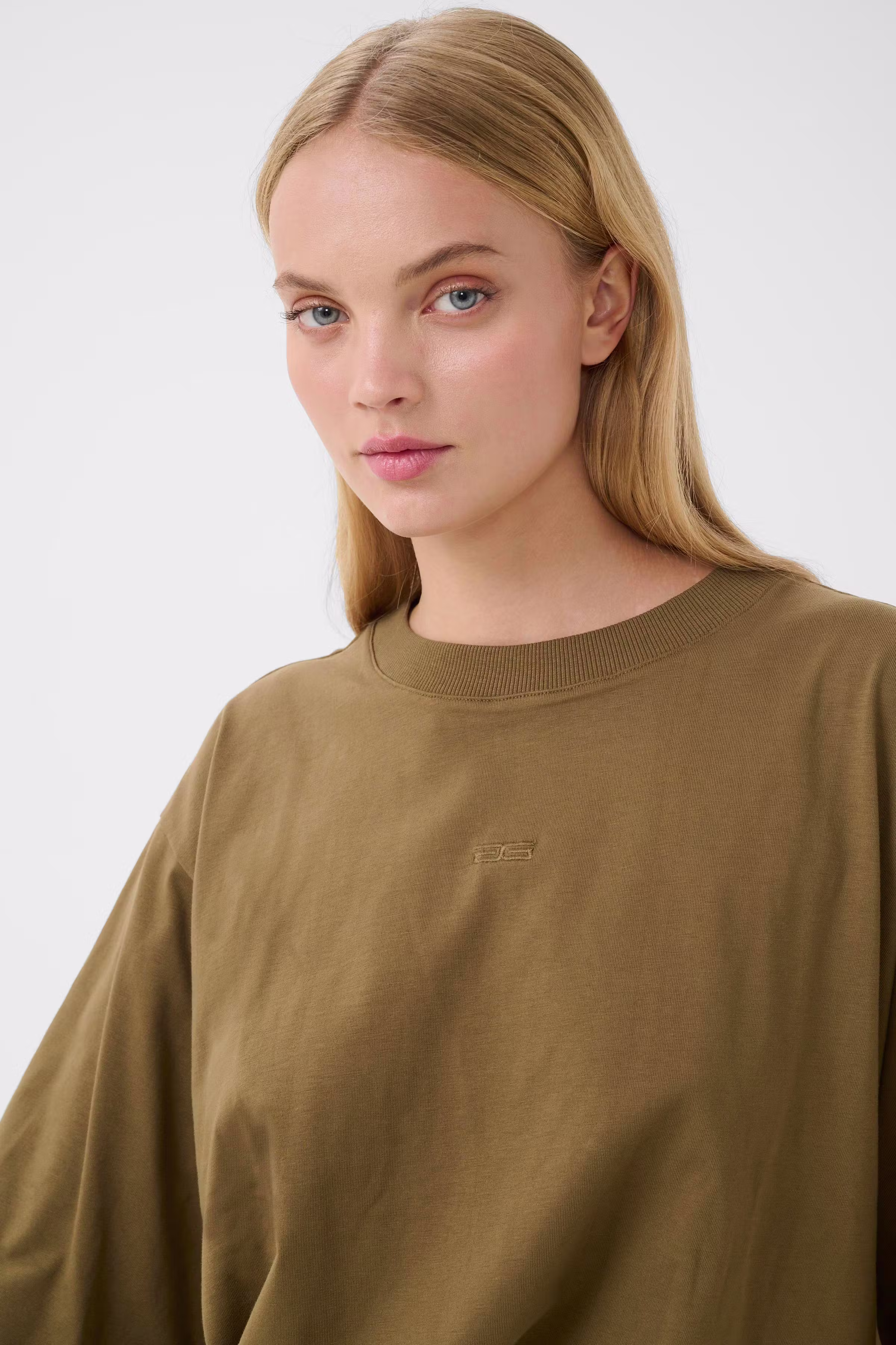 GZtimune Oversized t-shirt LOOKBOOK DETAIL 10911405-190622