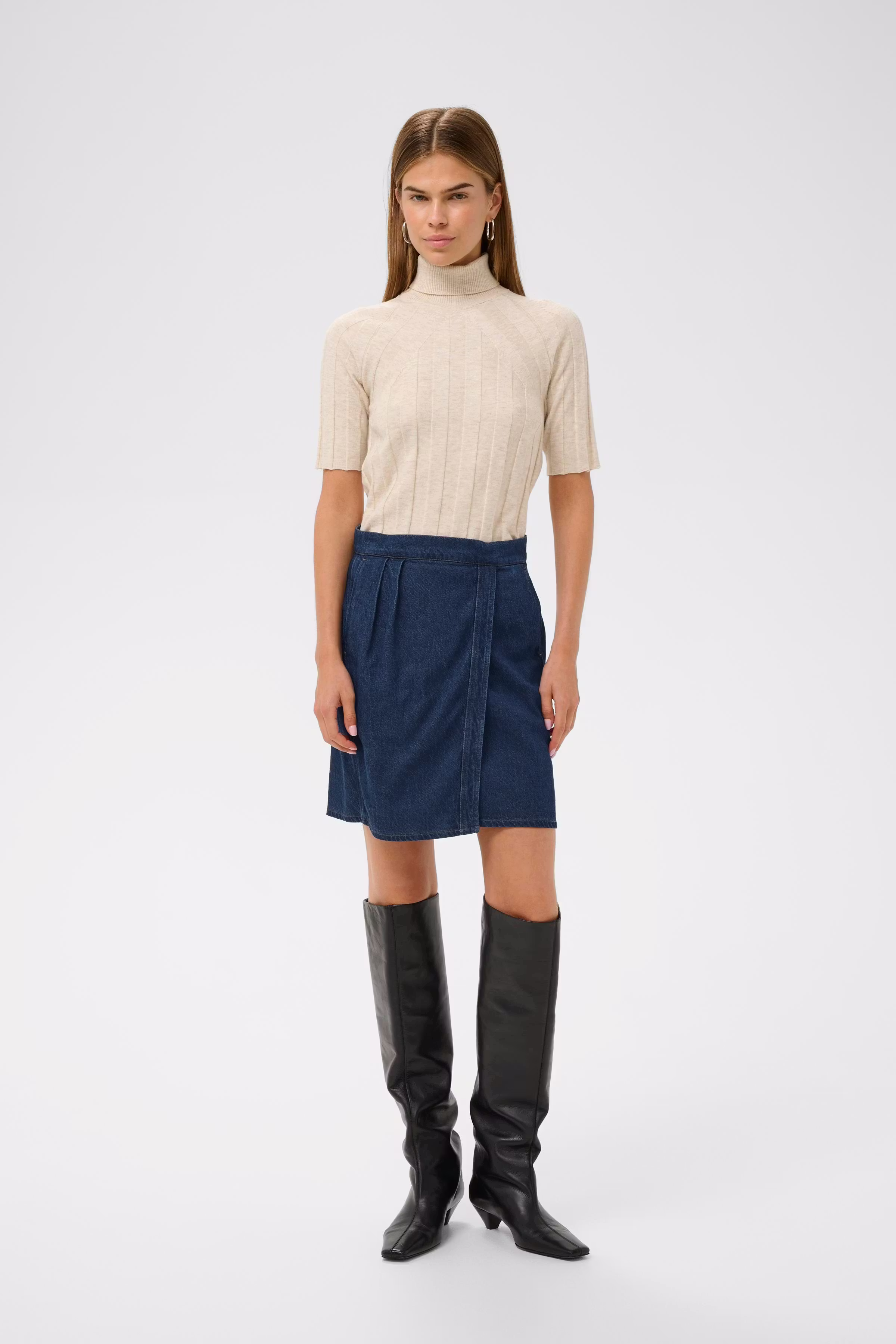 CAROLAIW Skjørt LOOKBOOK FRONT 30112187-194118
