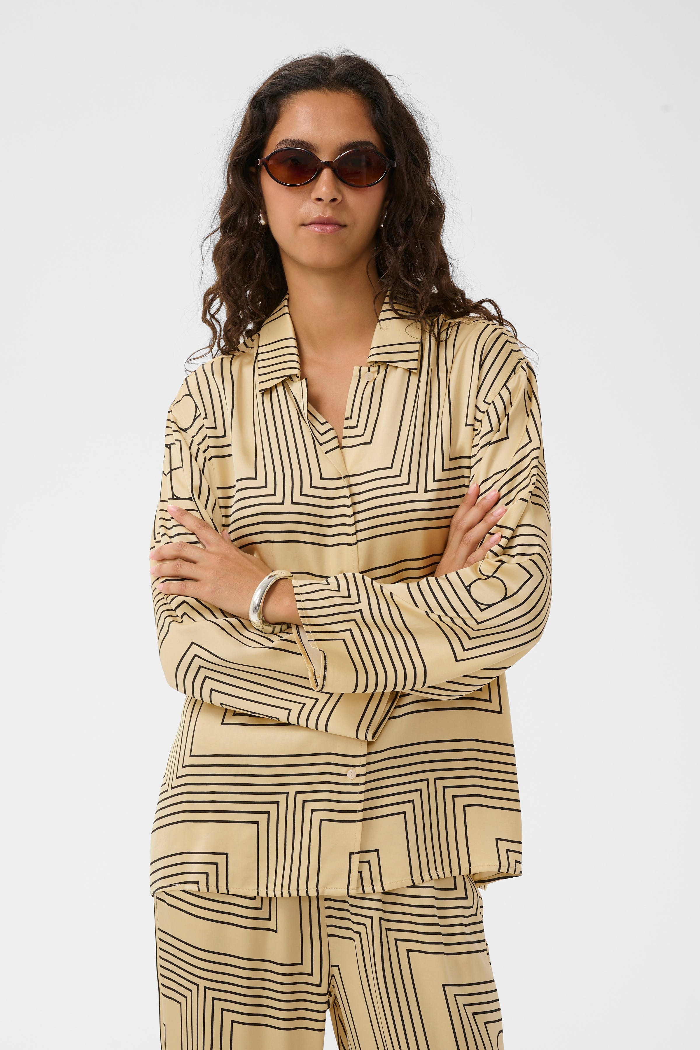 SLEvilia Skjorte LOOKBOOK FRONT 30409194-305029