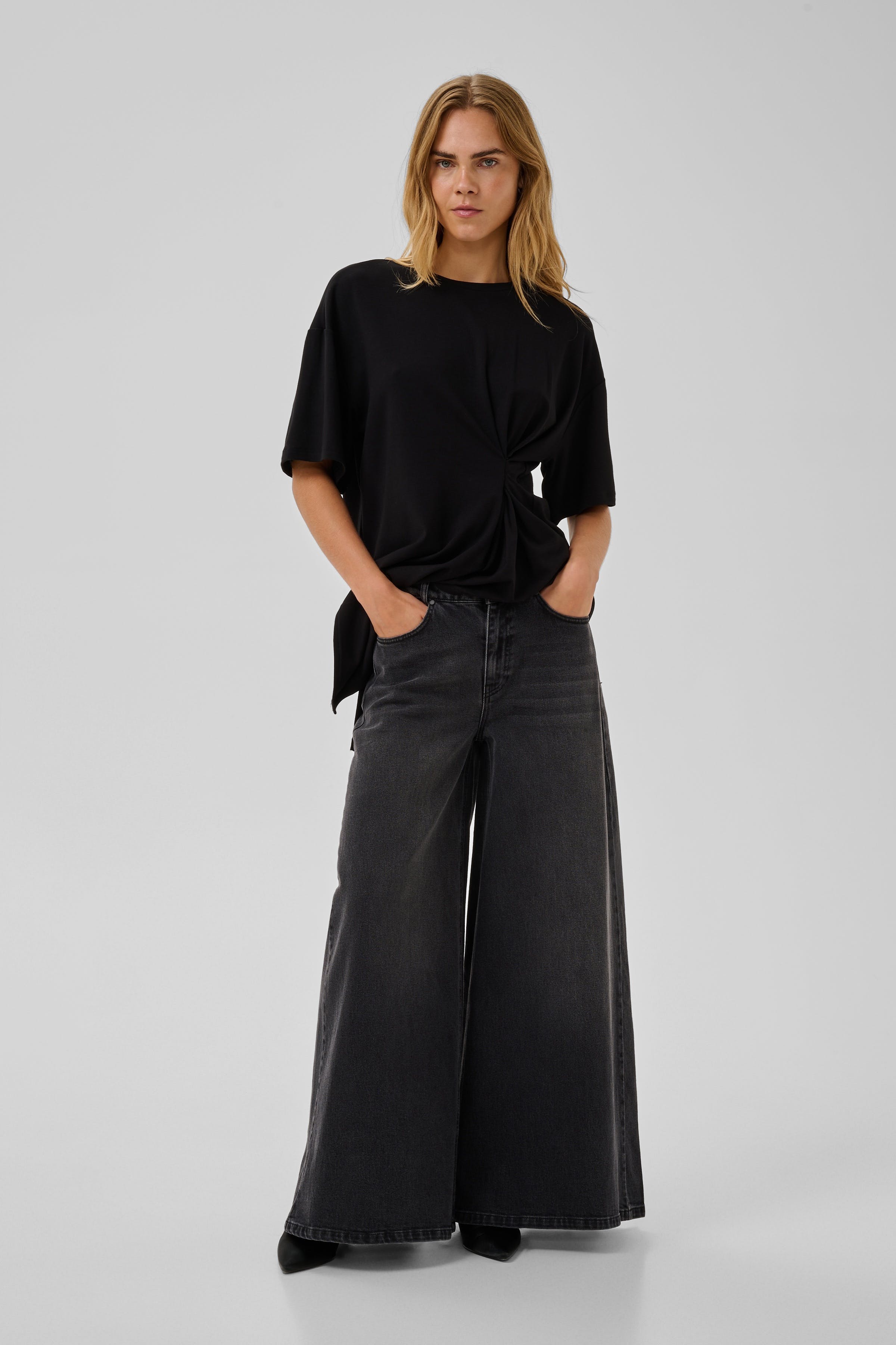 MWDicte High XX-Wide jeans LOOKBOOK FRONT 10705263-100070