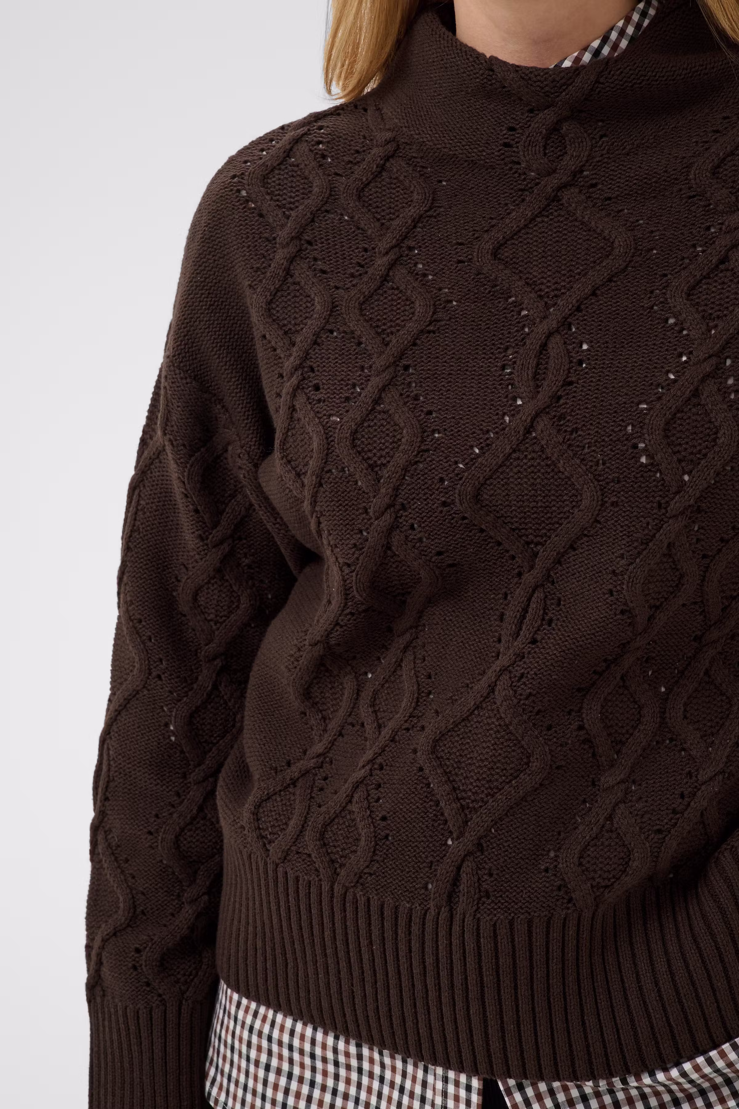 CharnelPW Pullover LOOKBOOK DETAIL 30310779-191106