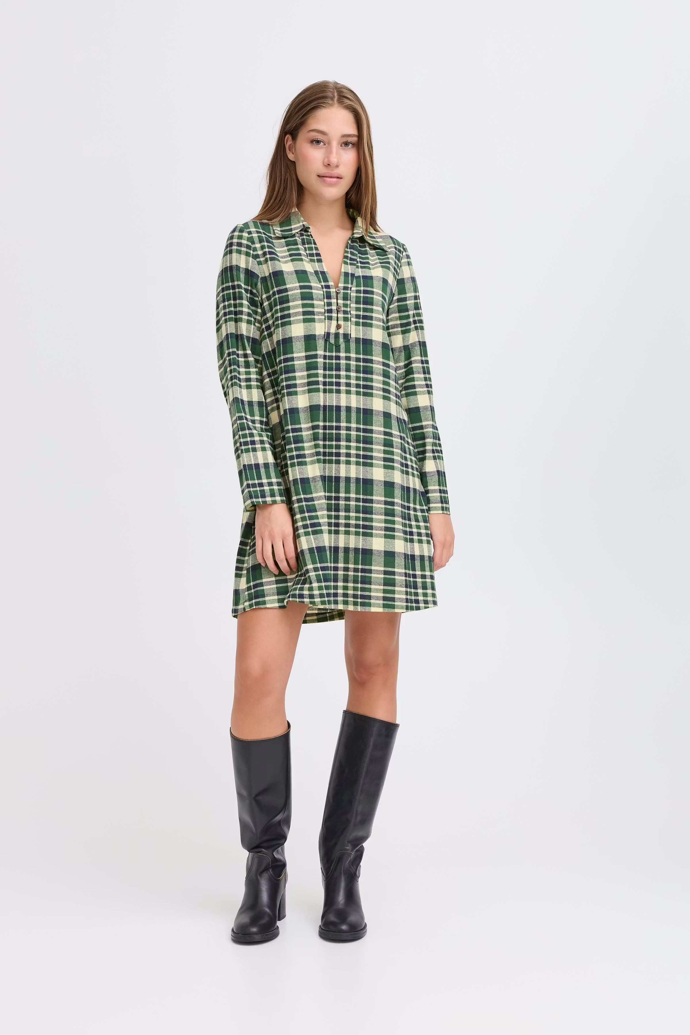 IHTAMANNA Kleid LOOKBOOK FRONT 20124455-900001110