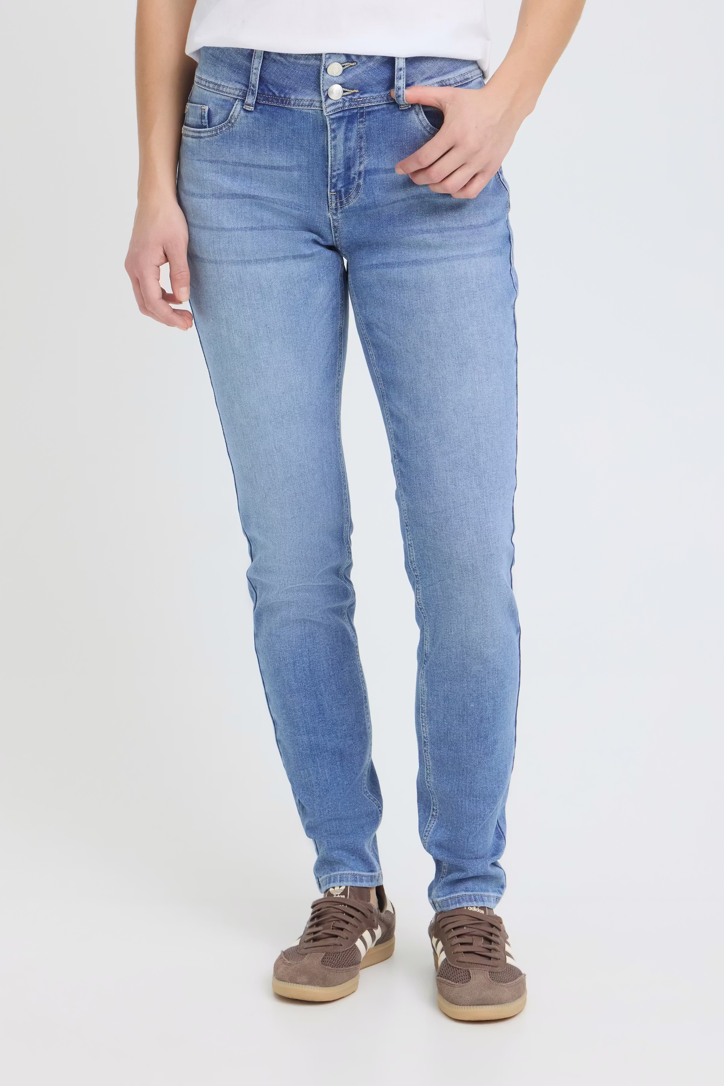 PZSUZY HW CURVED JEANS SKINNY LOOKBOOK FRONT 50205549-200008