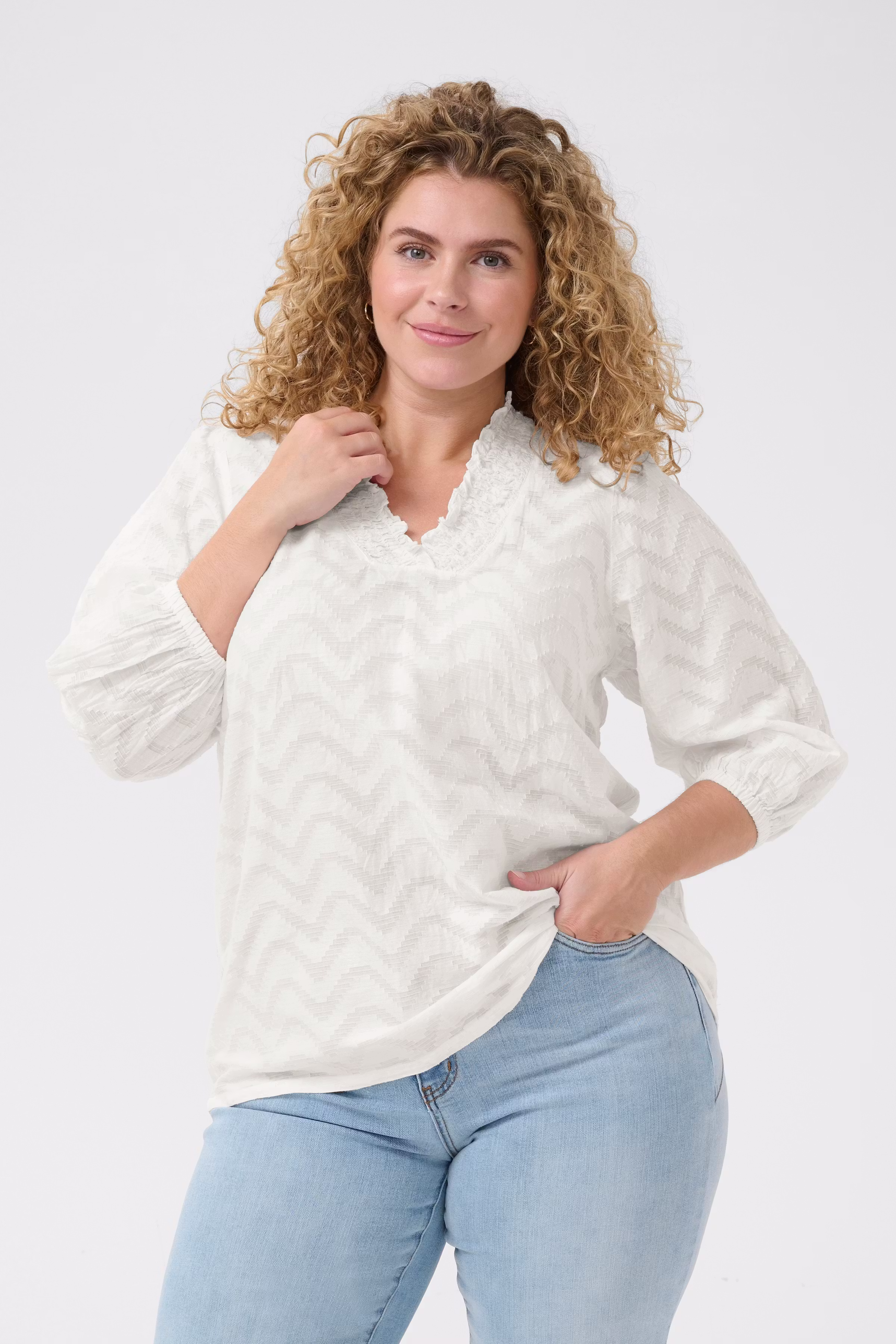 KCvitana Bluse LOOKBOOK FRONT 10583036-110602