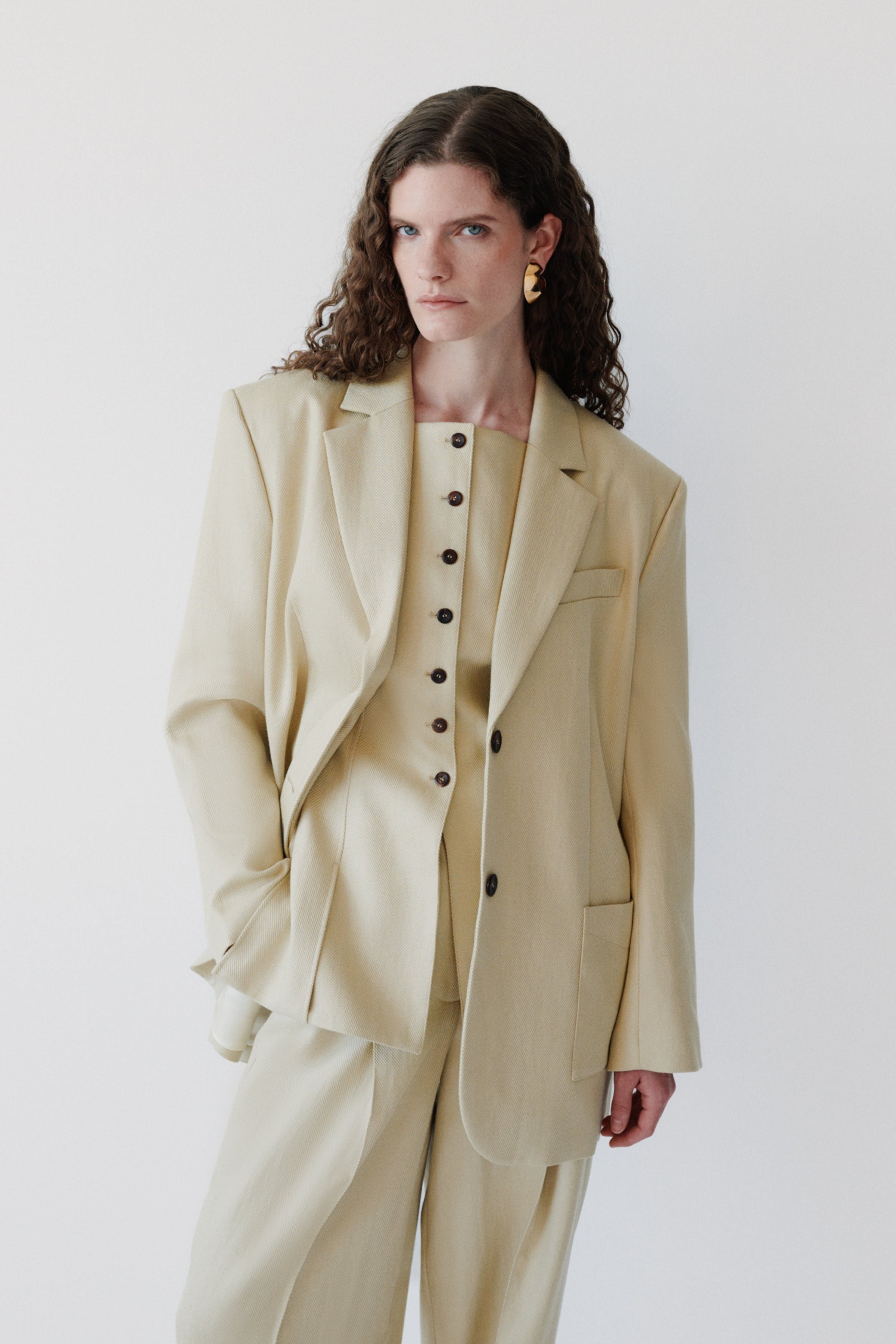 IOJEANETTE Blazer LOOKBOOK FRONT 30600708-BE458