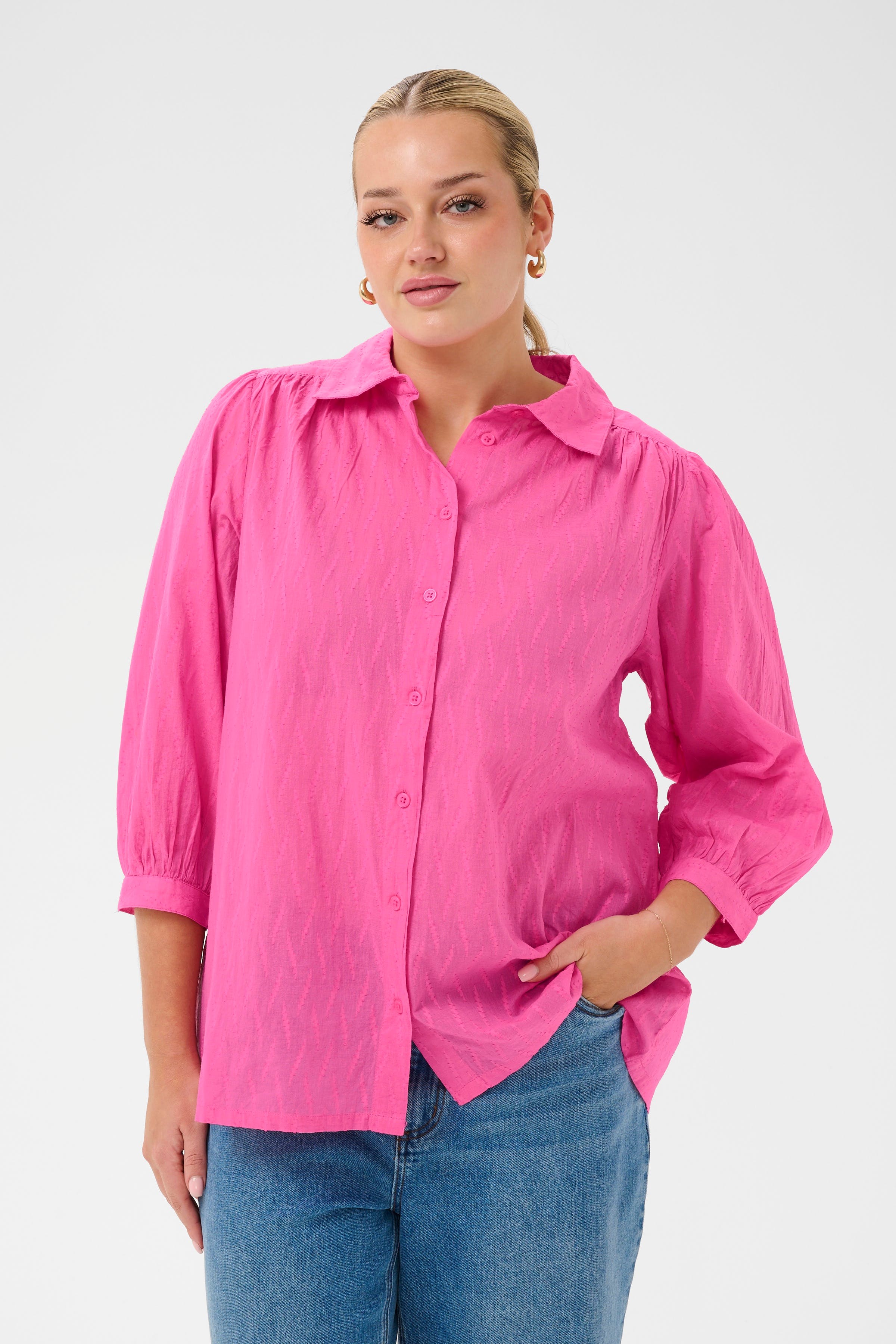 KCgabby Shirt LOOKBOOK FRONT 10583905-162118