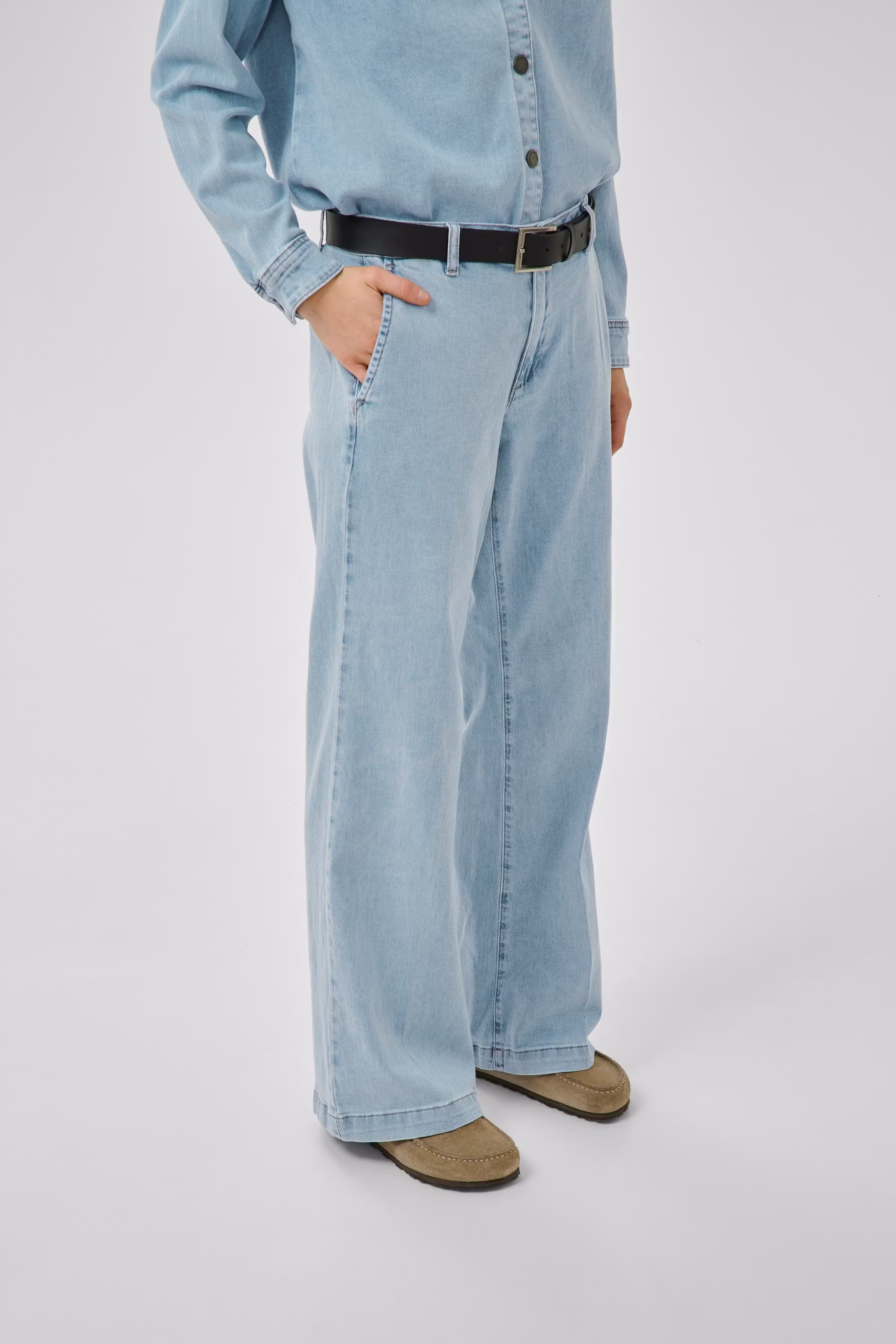 JEANS WIDE 30 THE LARA 115 LOOKBOOK FRONT 10705210-100045