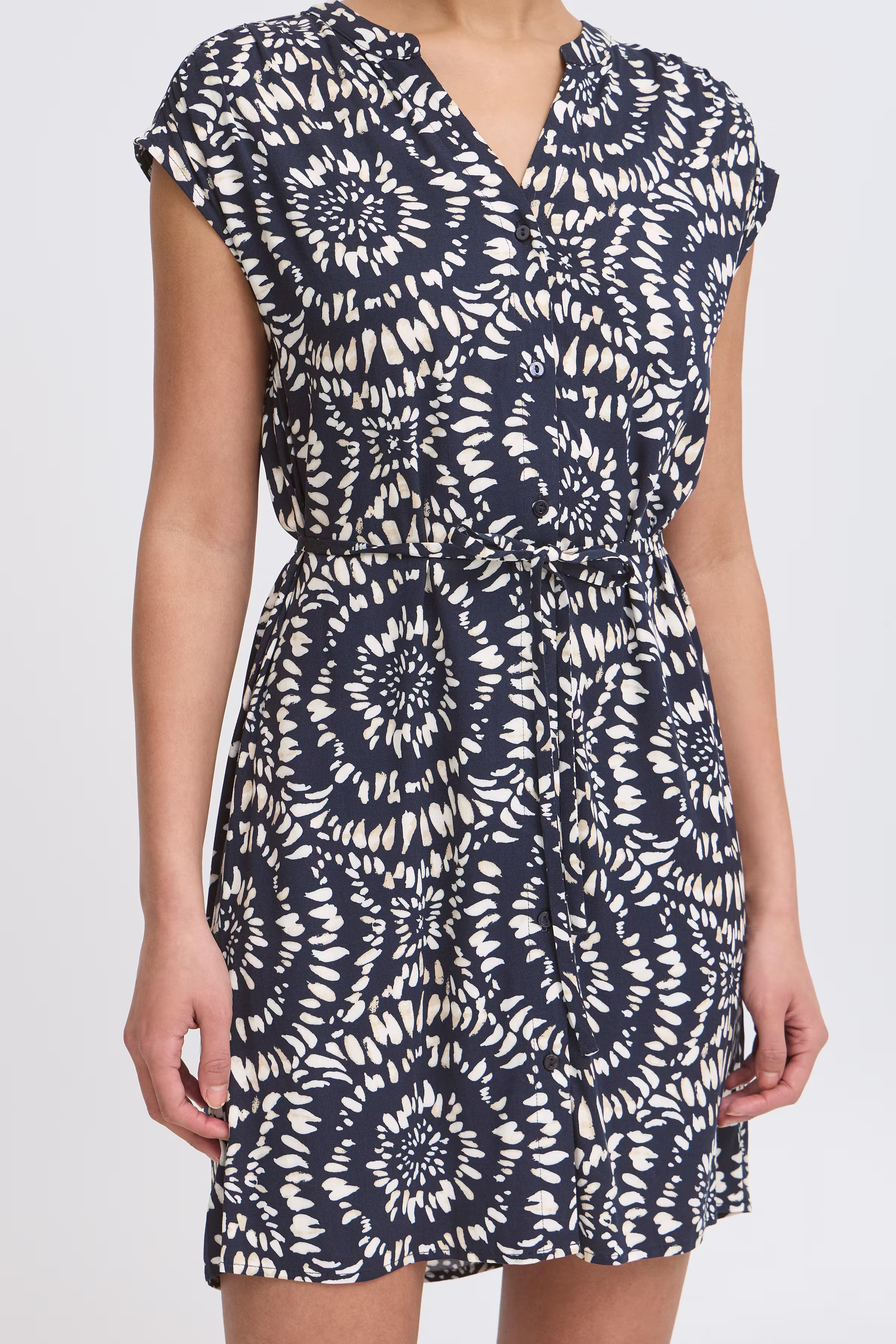 IHAYA Dress LOOKBOOK DETAIL 20123316-204613