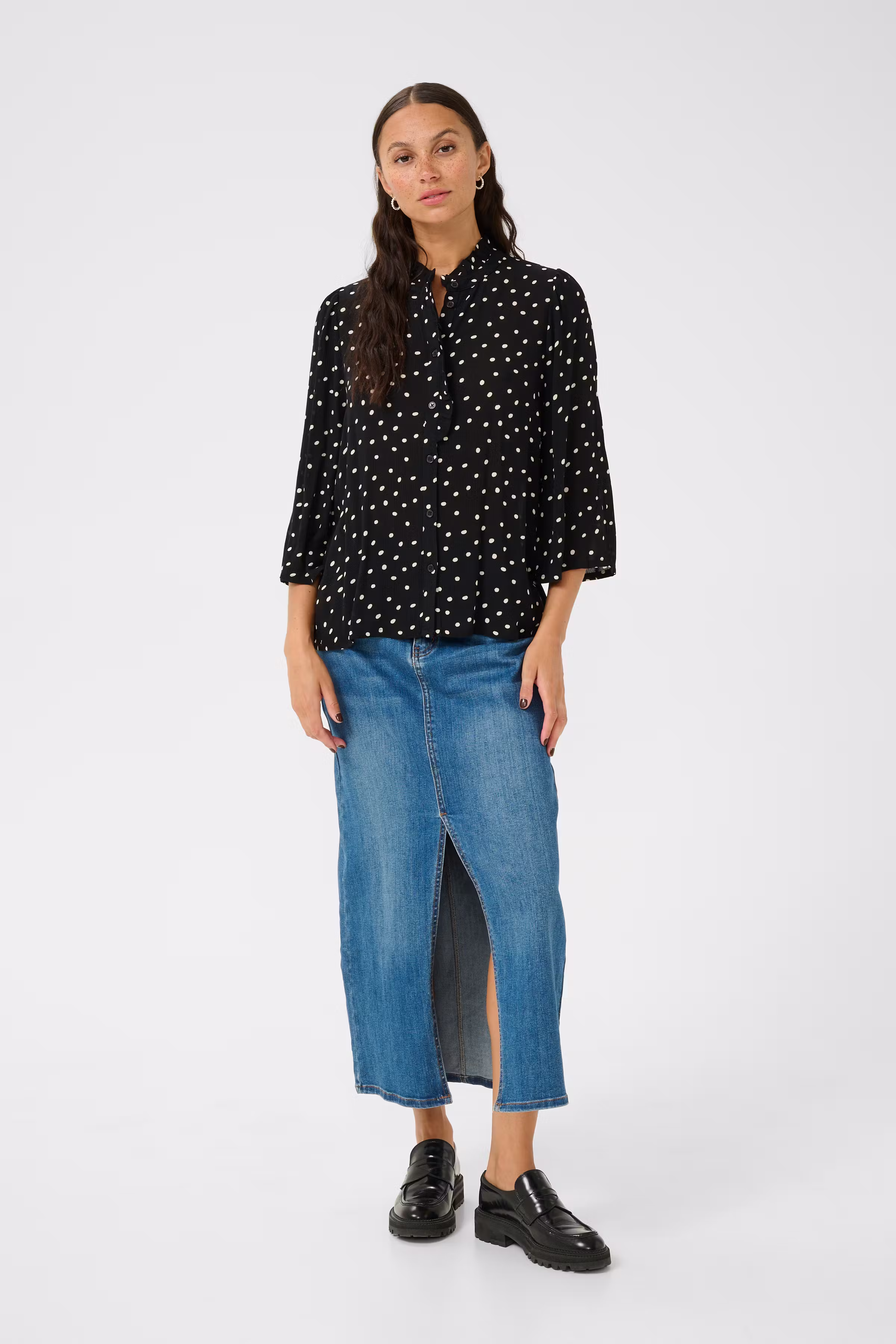 KAvinni Skjorta LOOKBOOK FRONT 10510057-106287