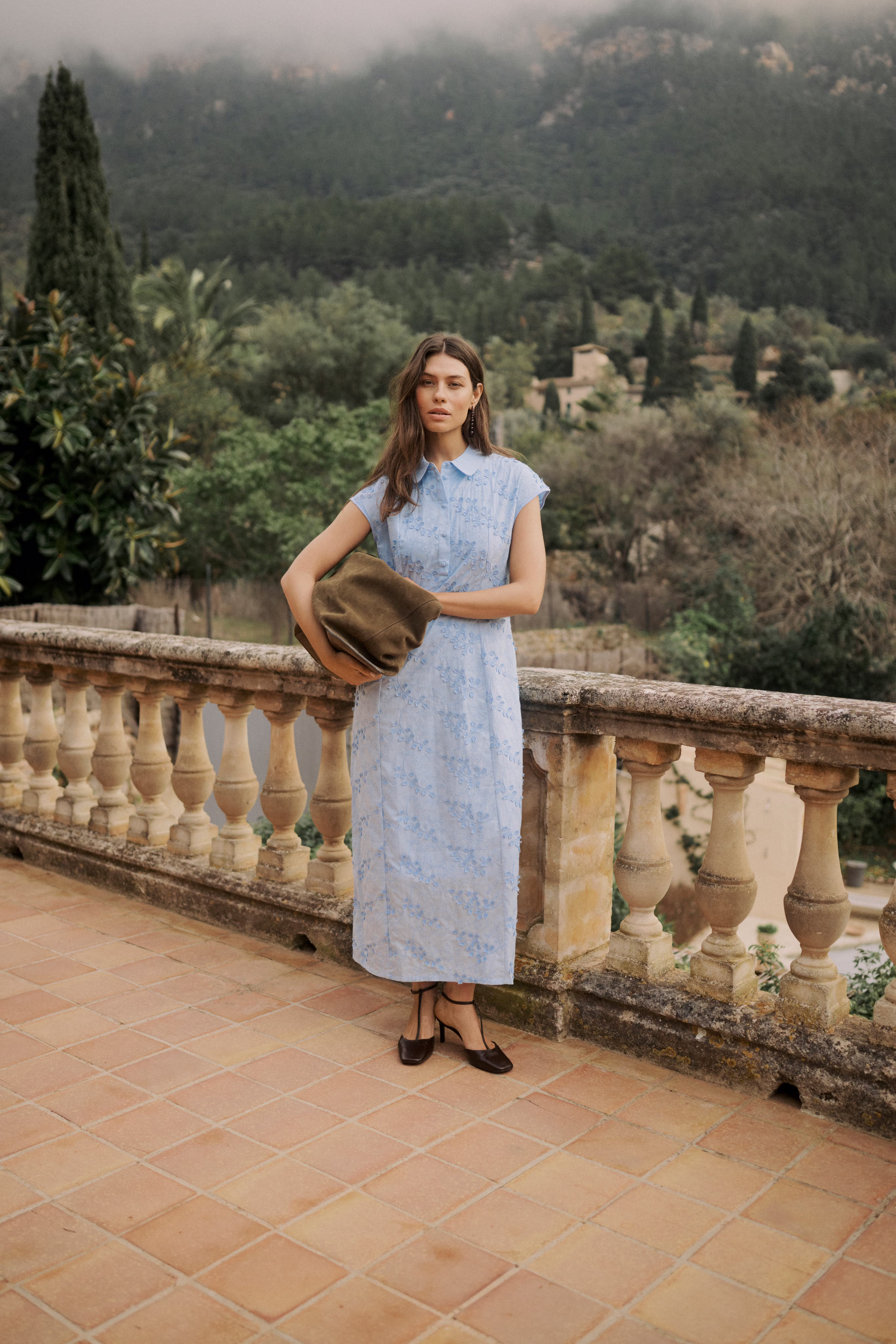 CUmoni Dress LOCATION NONE 50112754-144214