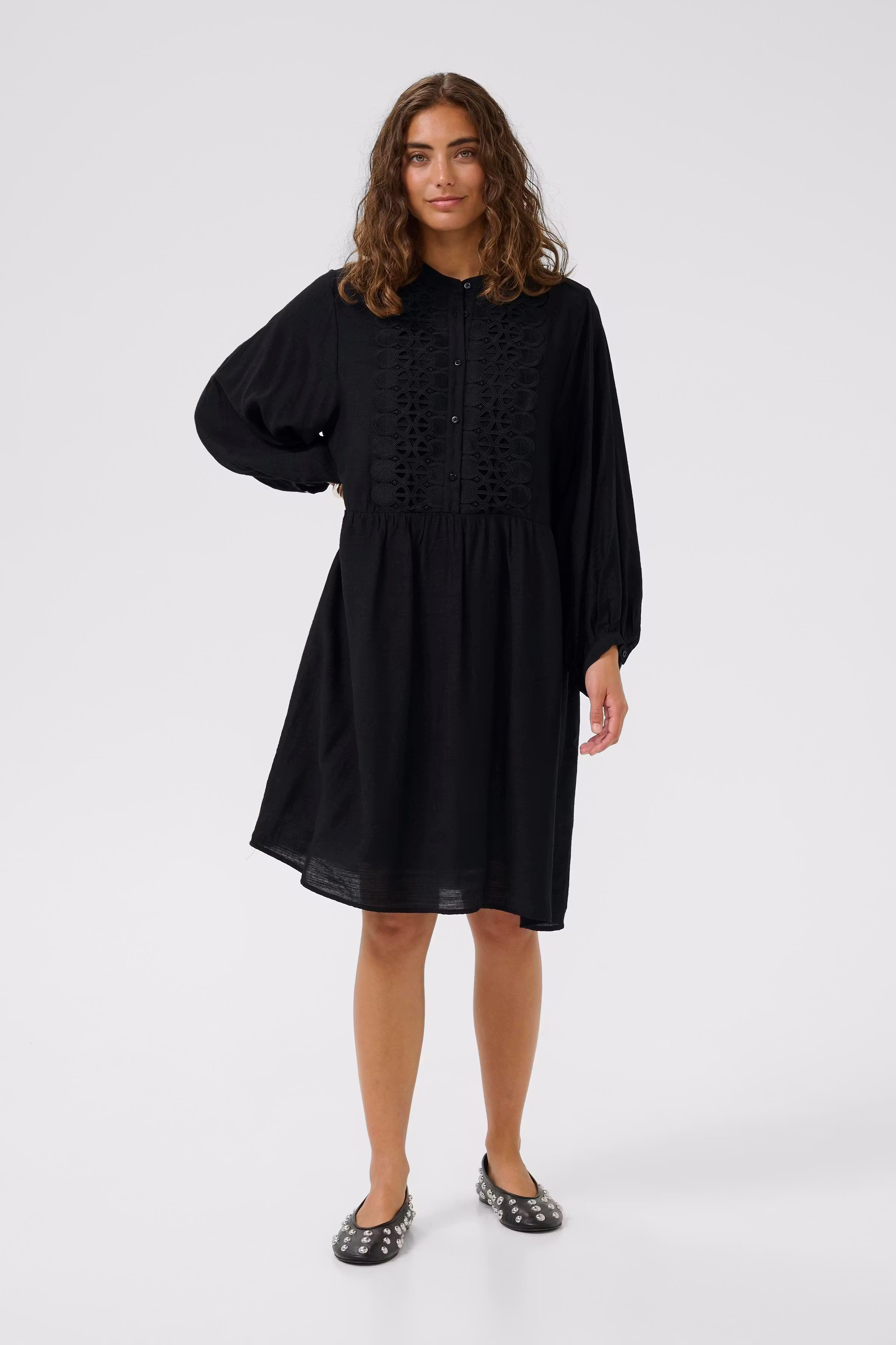 CUurta Dress LOOKBOOK FRONT 50112514-500012