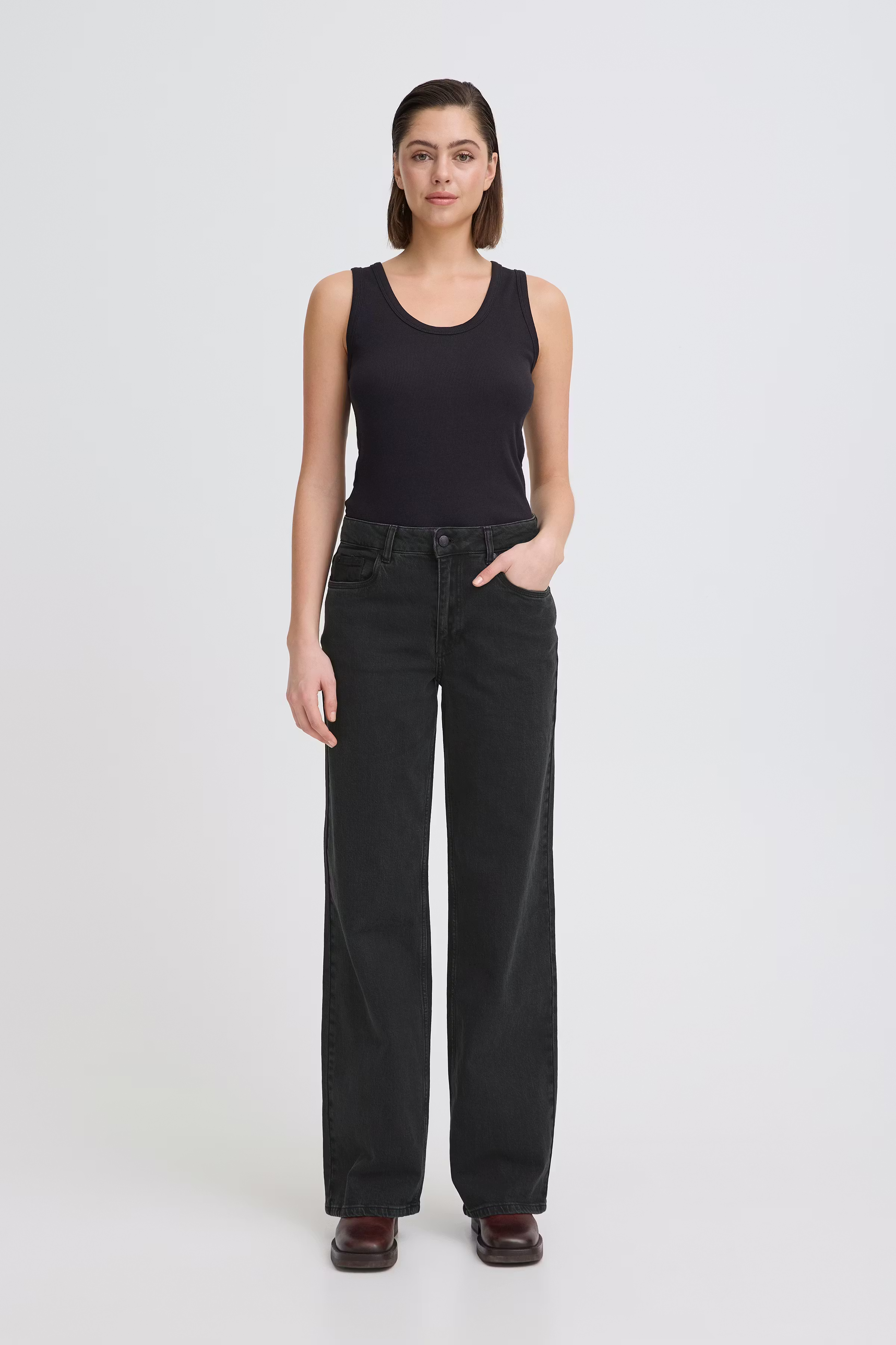 PZVEGA UHW JEANS WIDE LEG LOOKBOOK FRONT 50207173-200004