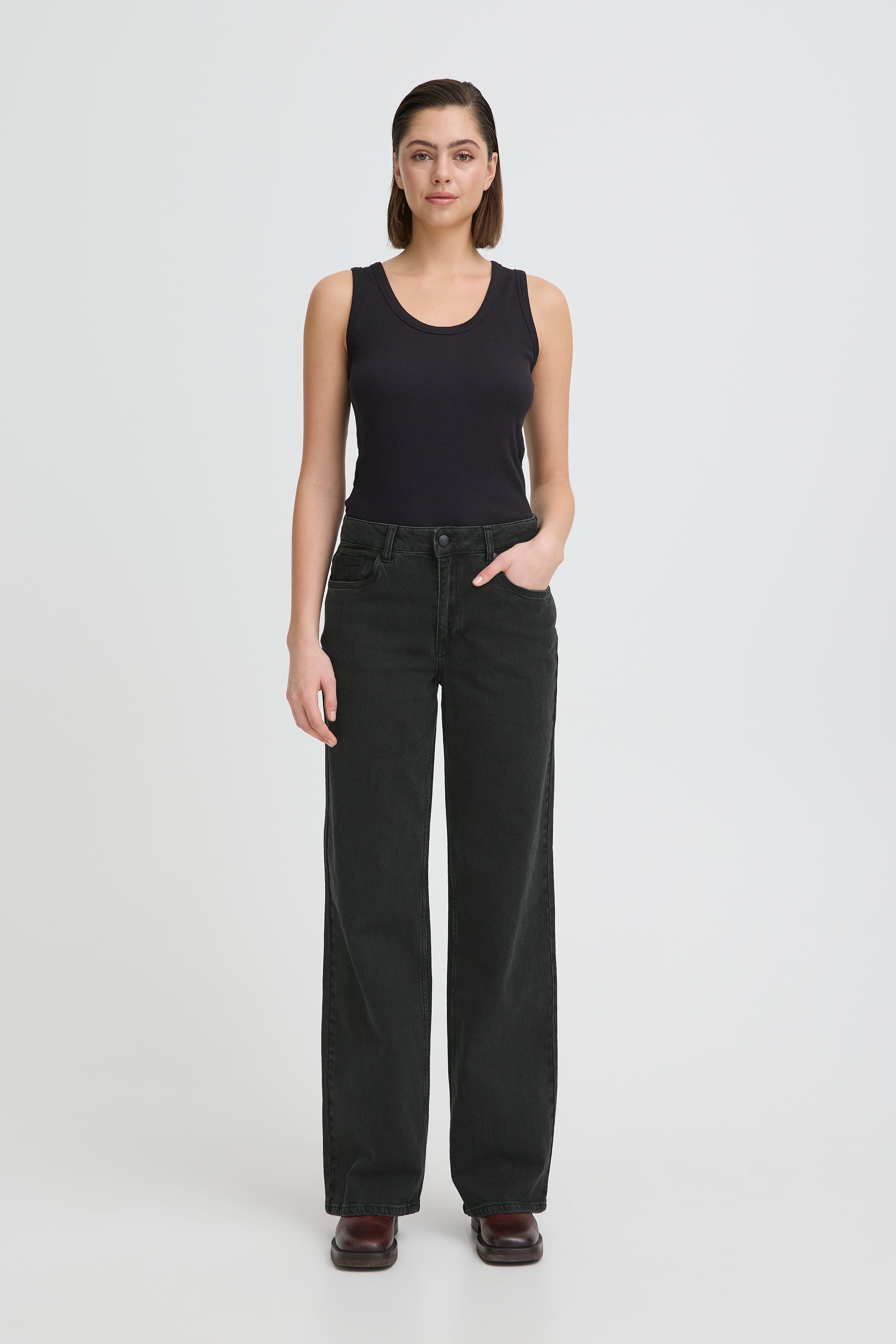 PZVEGA UHW JEANS WIDE LEG LOOKBOOK FRONT 50207173-200004