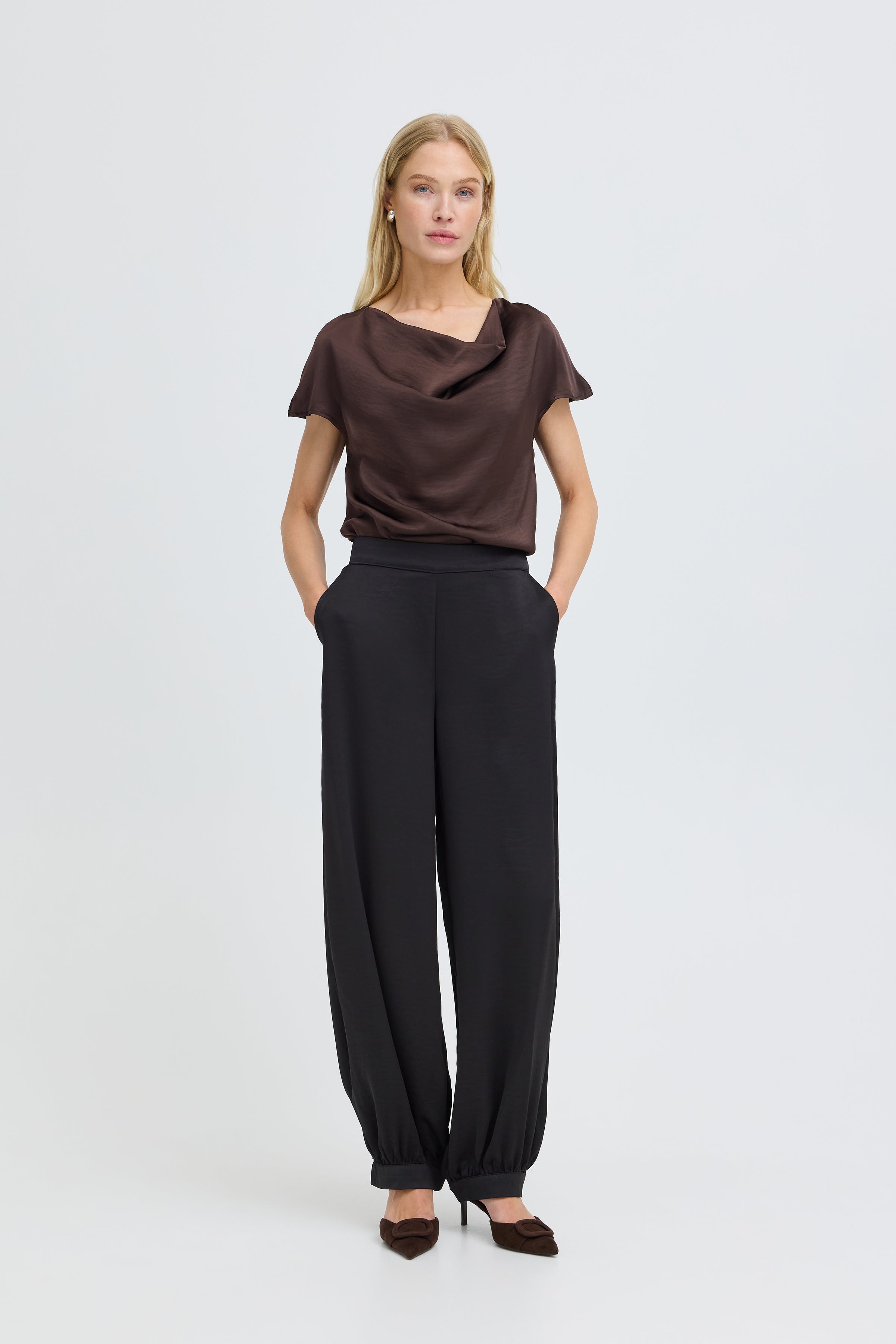 BYISA Trousers LOOKBOOK FRONT 20819714-194008