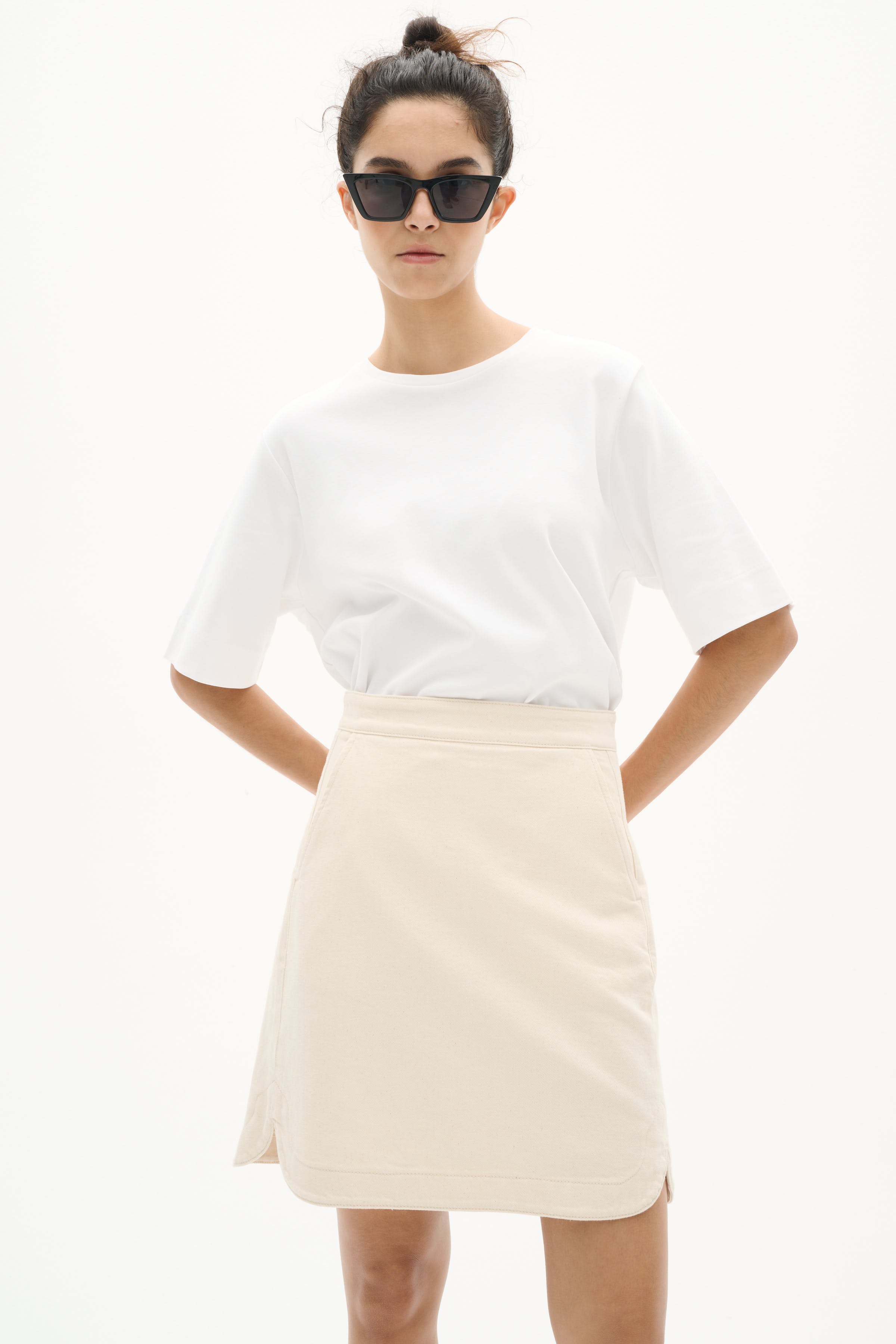 BaccaIW Denim Kjol LOOKBOOK FRONT 30110528-300597