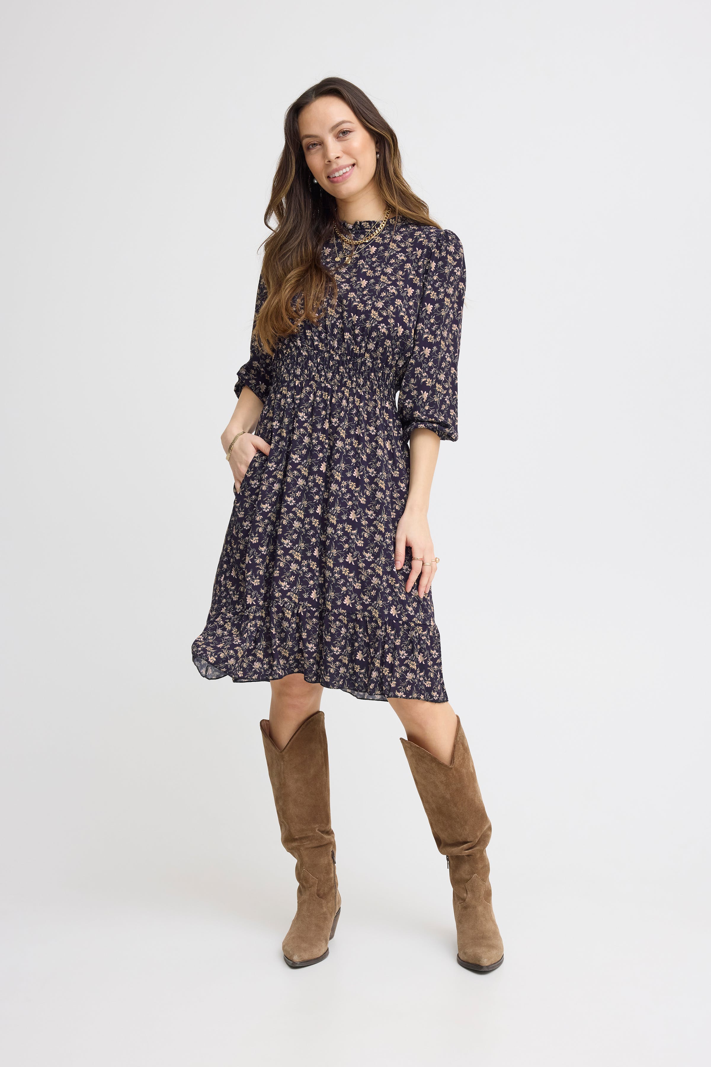 SBILENA Kjole LOOKBOOK FRONT 22100915-193923