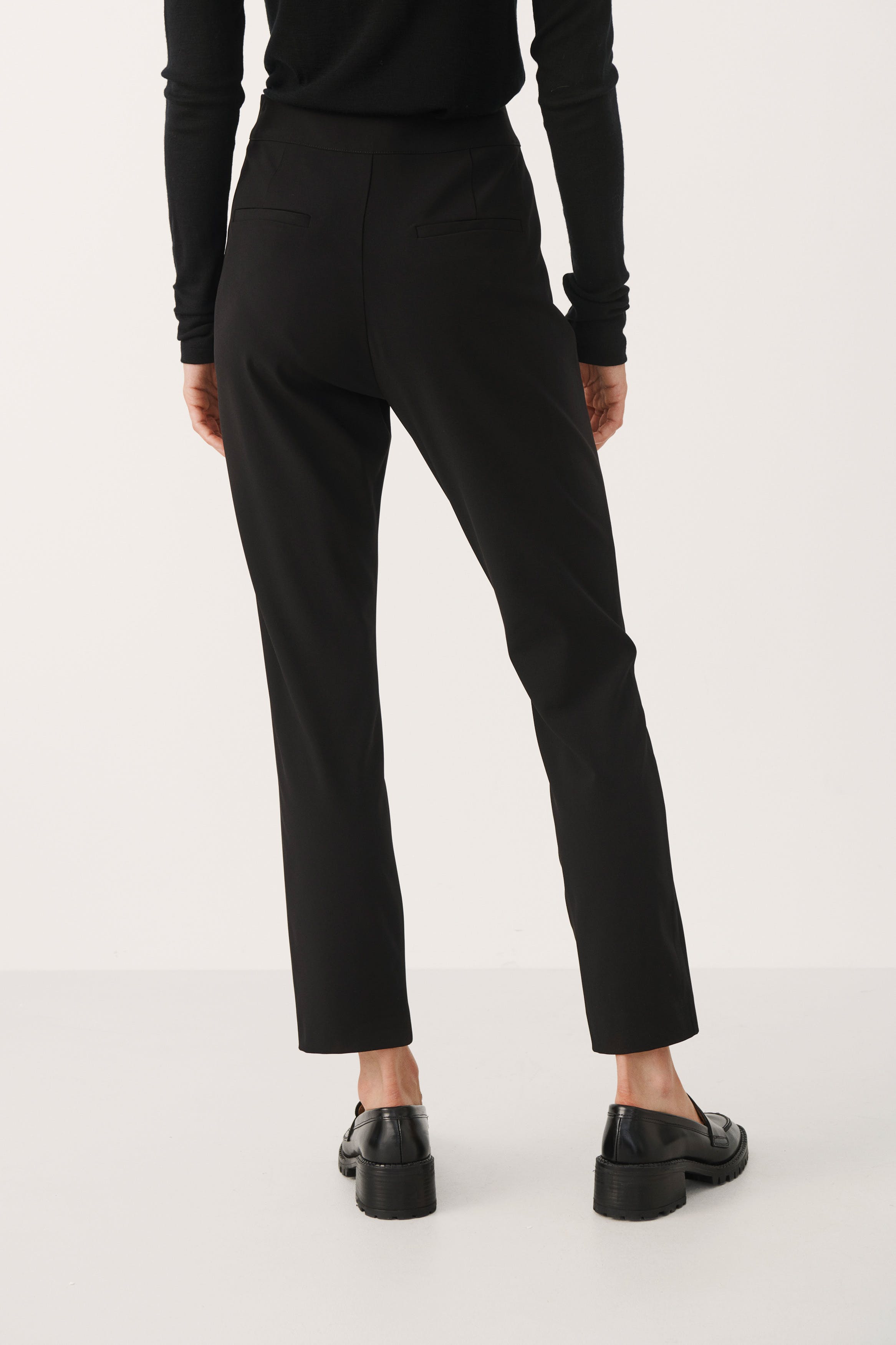 TamaPW Hose LOOKBOOK BACK 30307212-194008