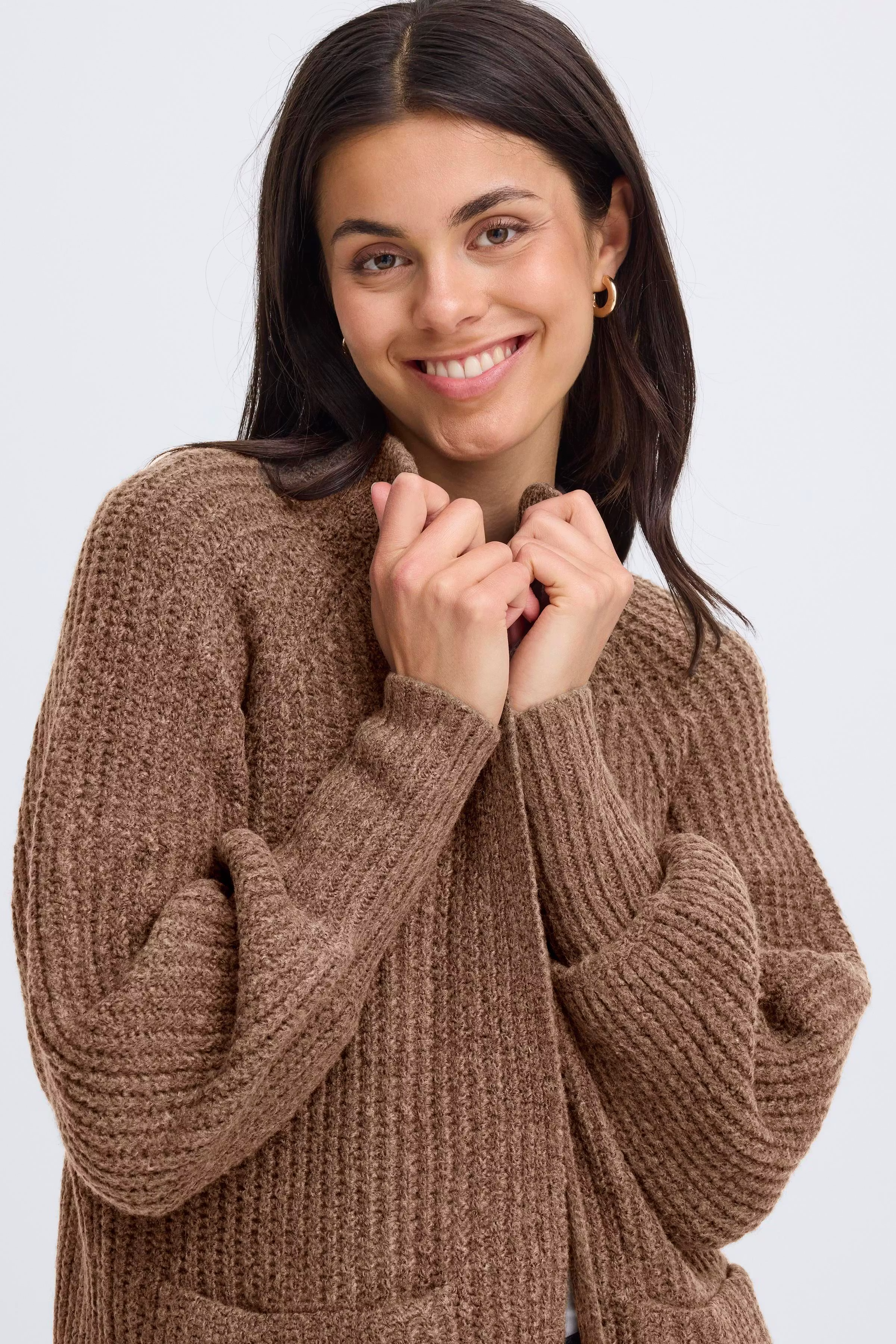 FRBEVERLY Cardigan LOOKBOOK DETAIL 20611121-1909161