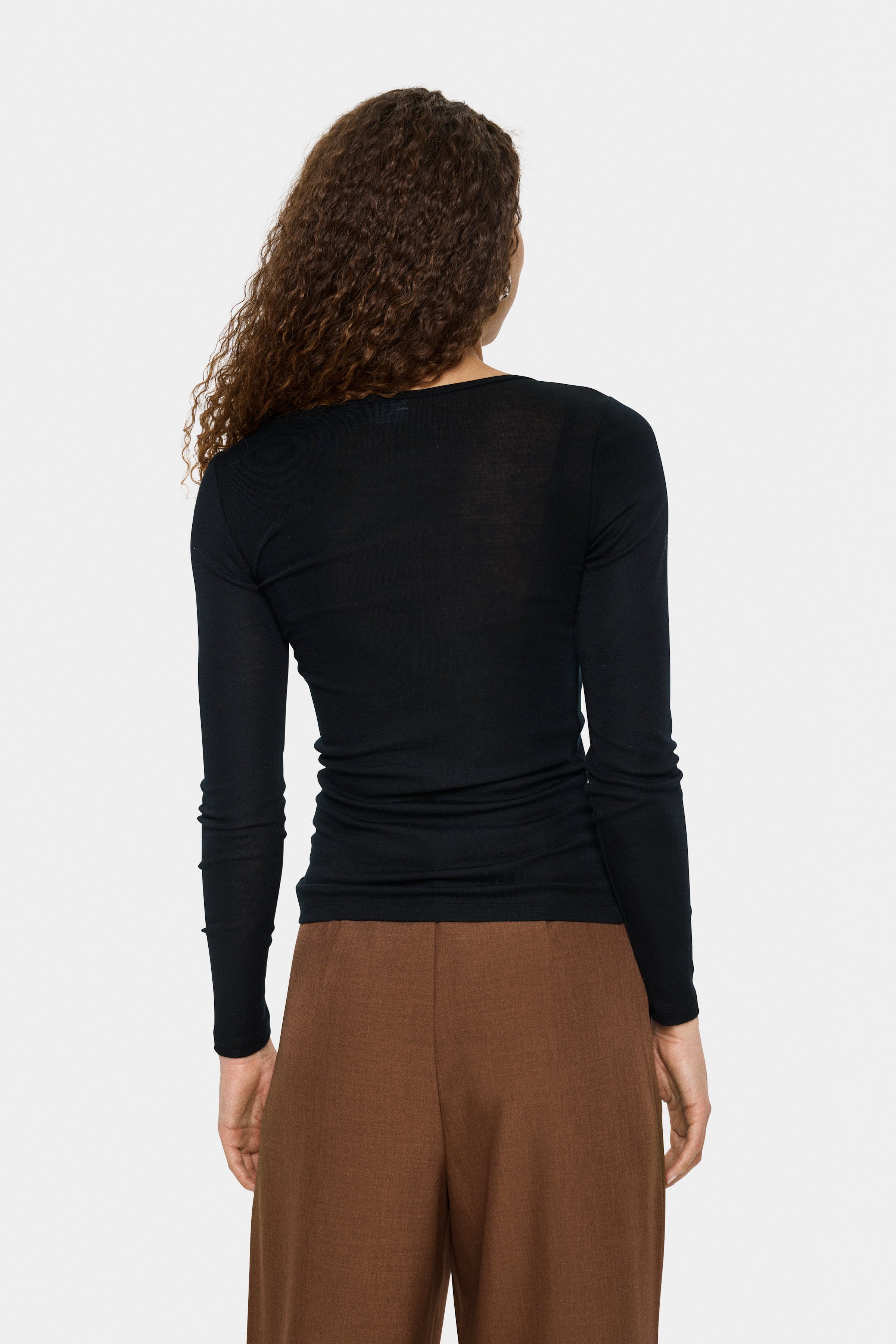 GarimaSZ T-shirt LOOKBOOK BACK 30513525-193911