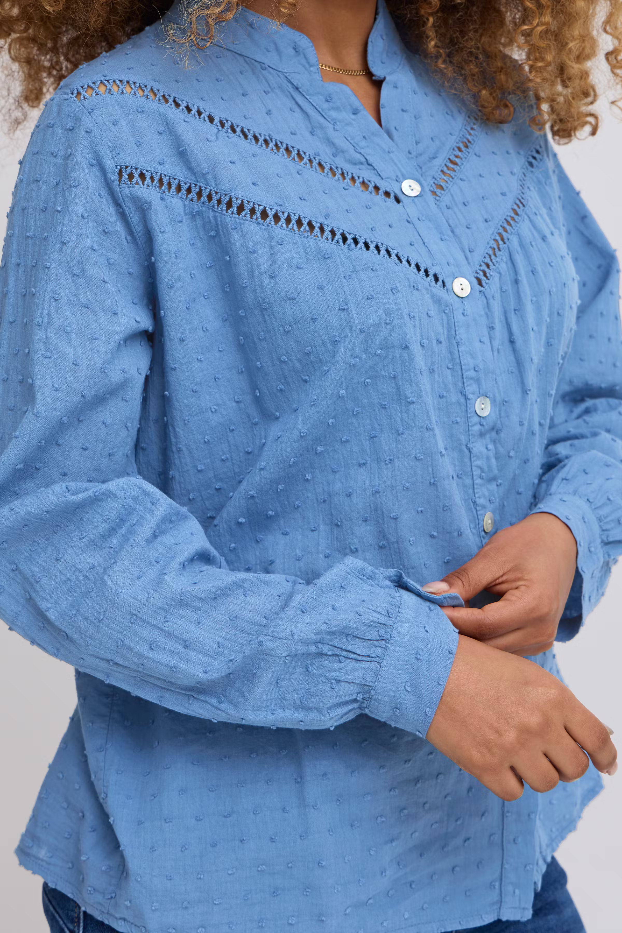 SBLIFA Bluse LOOKBOOK DETAIL 22100919-203403