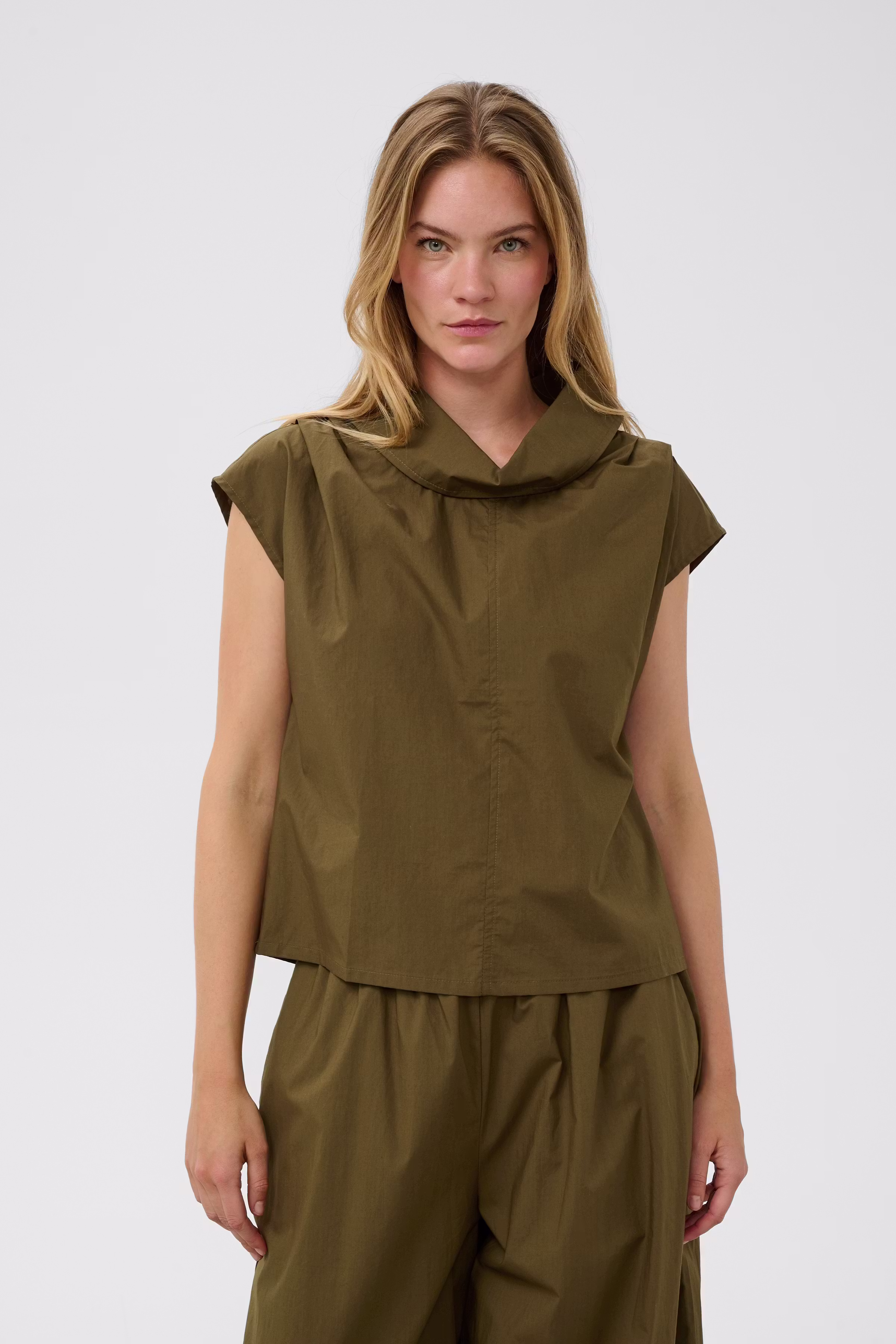 SLMolopo Blouse LOOKBOOK FRONT 30409343-190618
