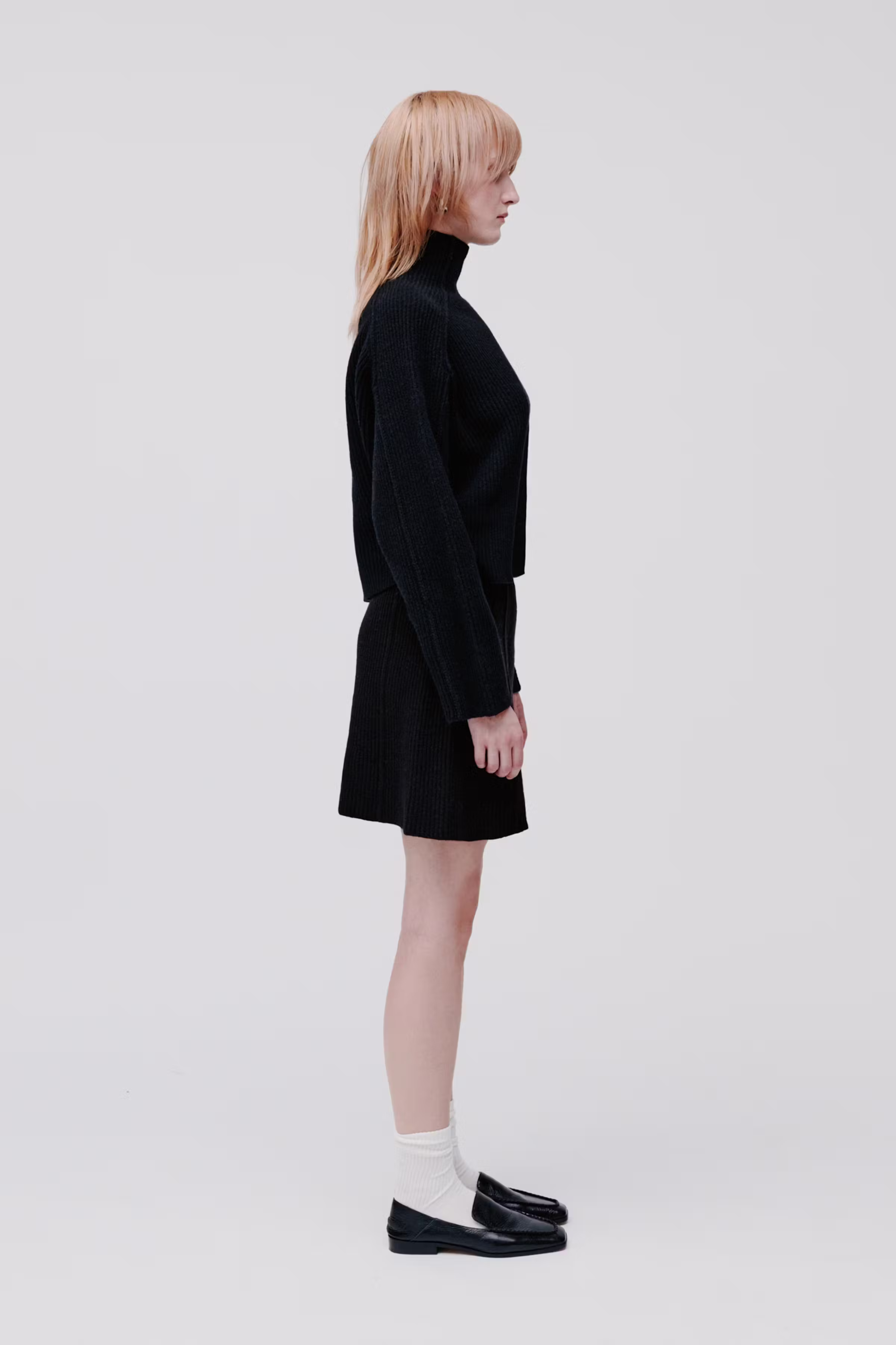 IOKEEVA Pullover LOOKBOOK FRONT 30600600-BK999