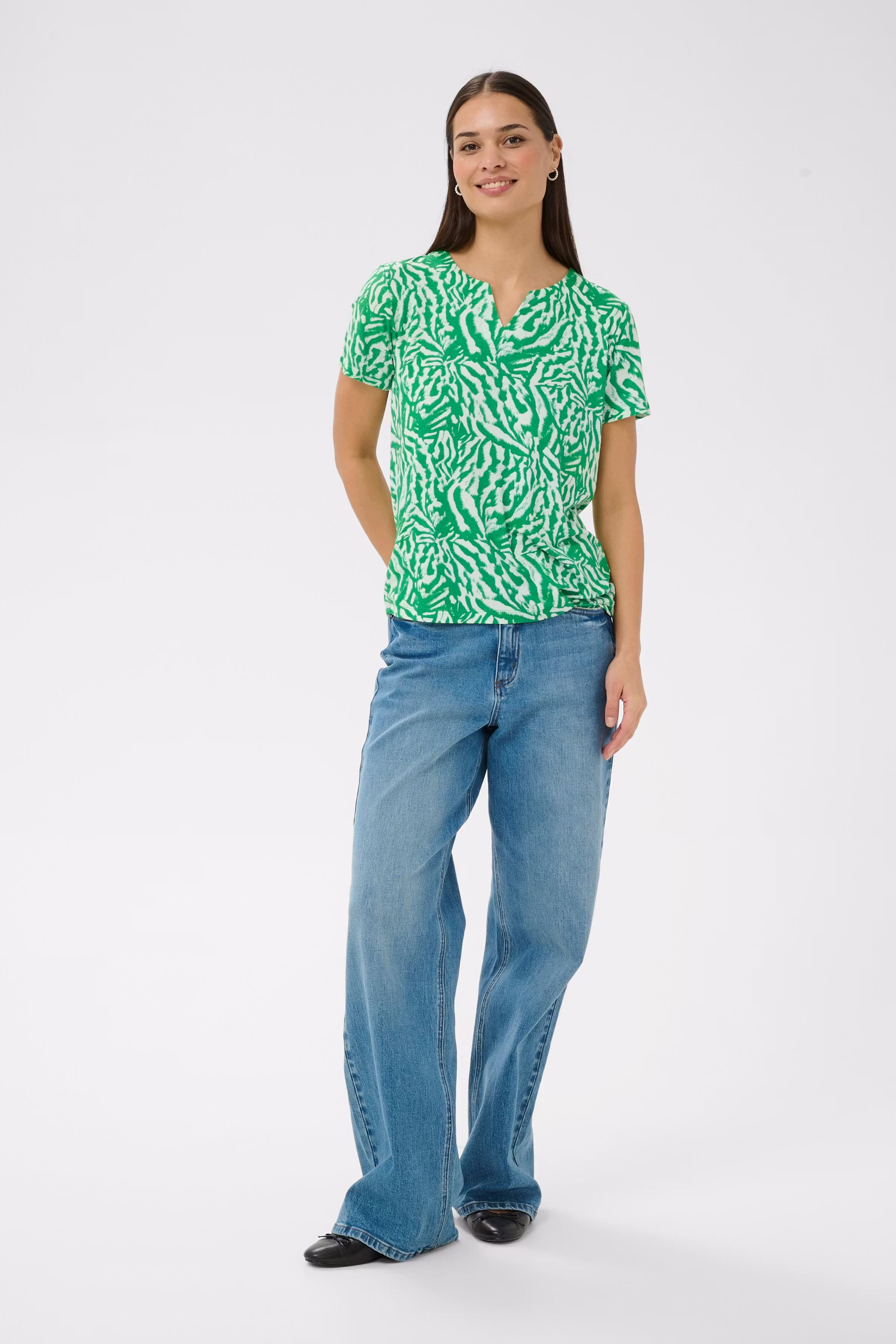 KAbella Bluse LOOKBOOK FRONT 10508467-109122