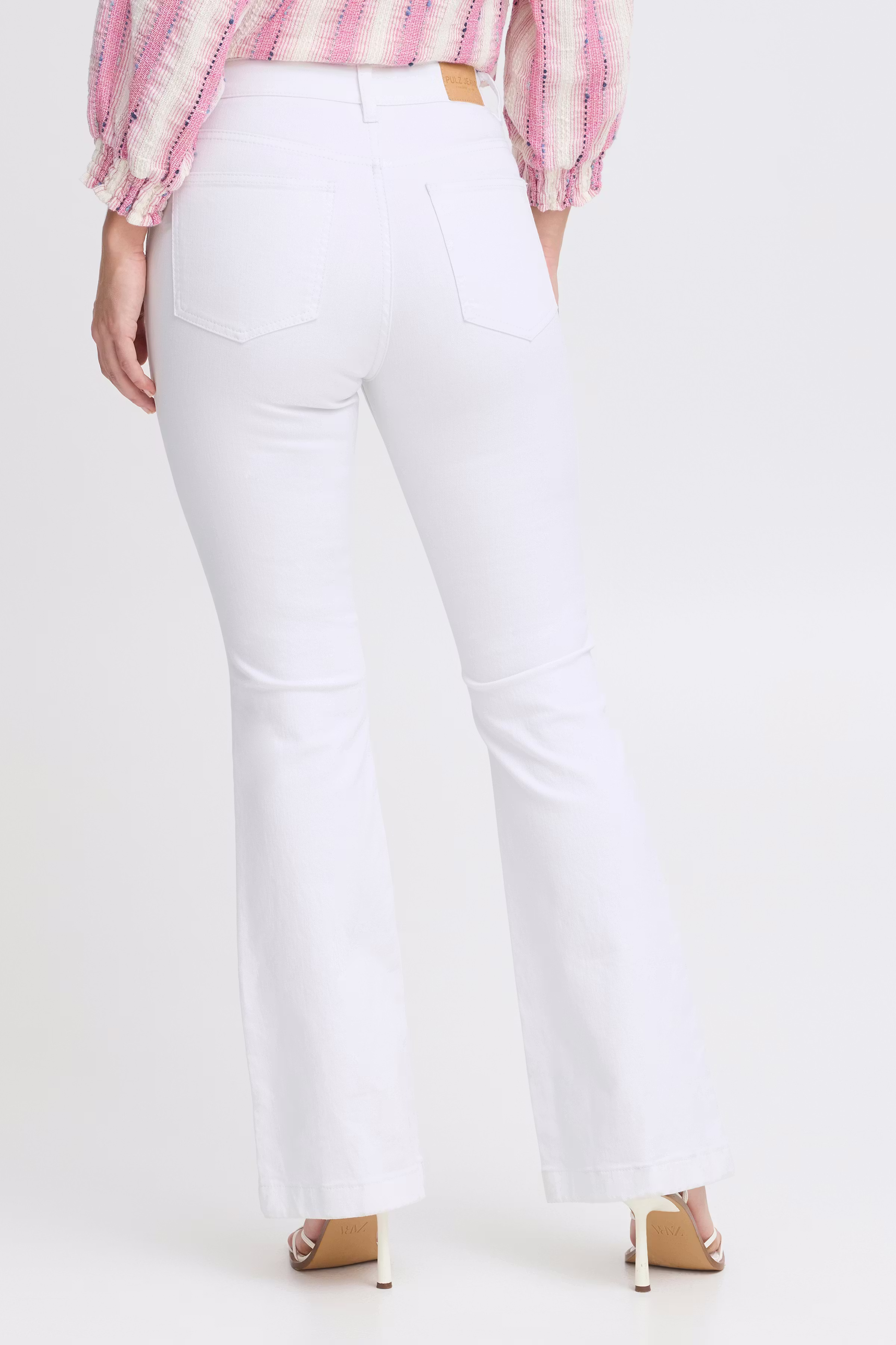 PZBECCA UHW Bootcut Leg LOOKBOOK BACK 50209016-200003