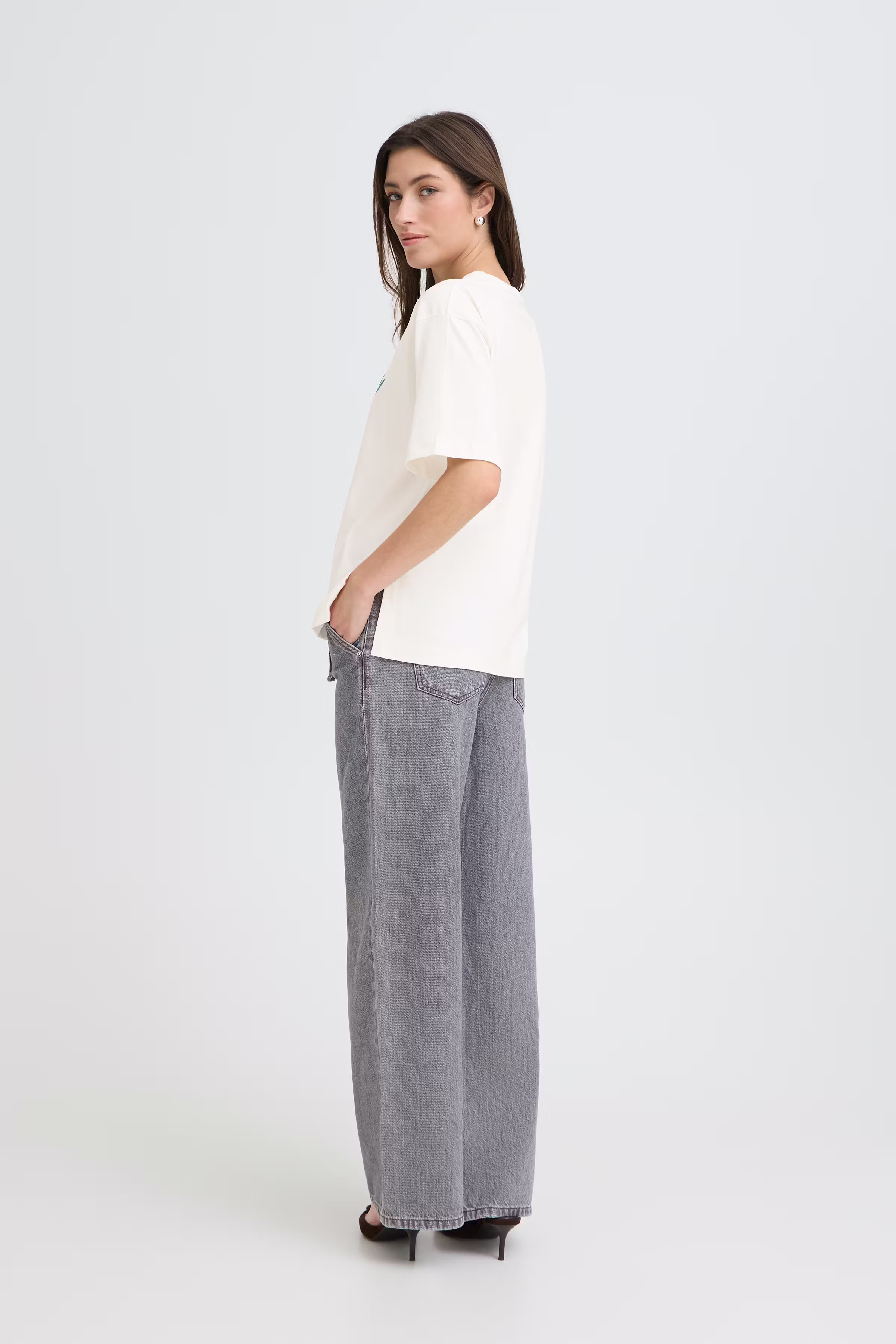 BYPANDINNA T-shirt LOOKBOOK BACK 20818430-114300