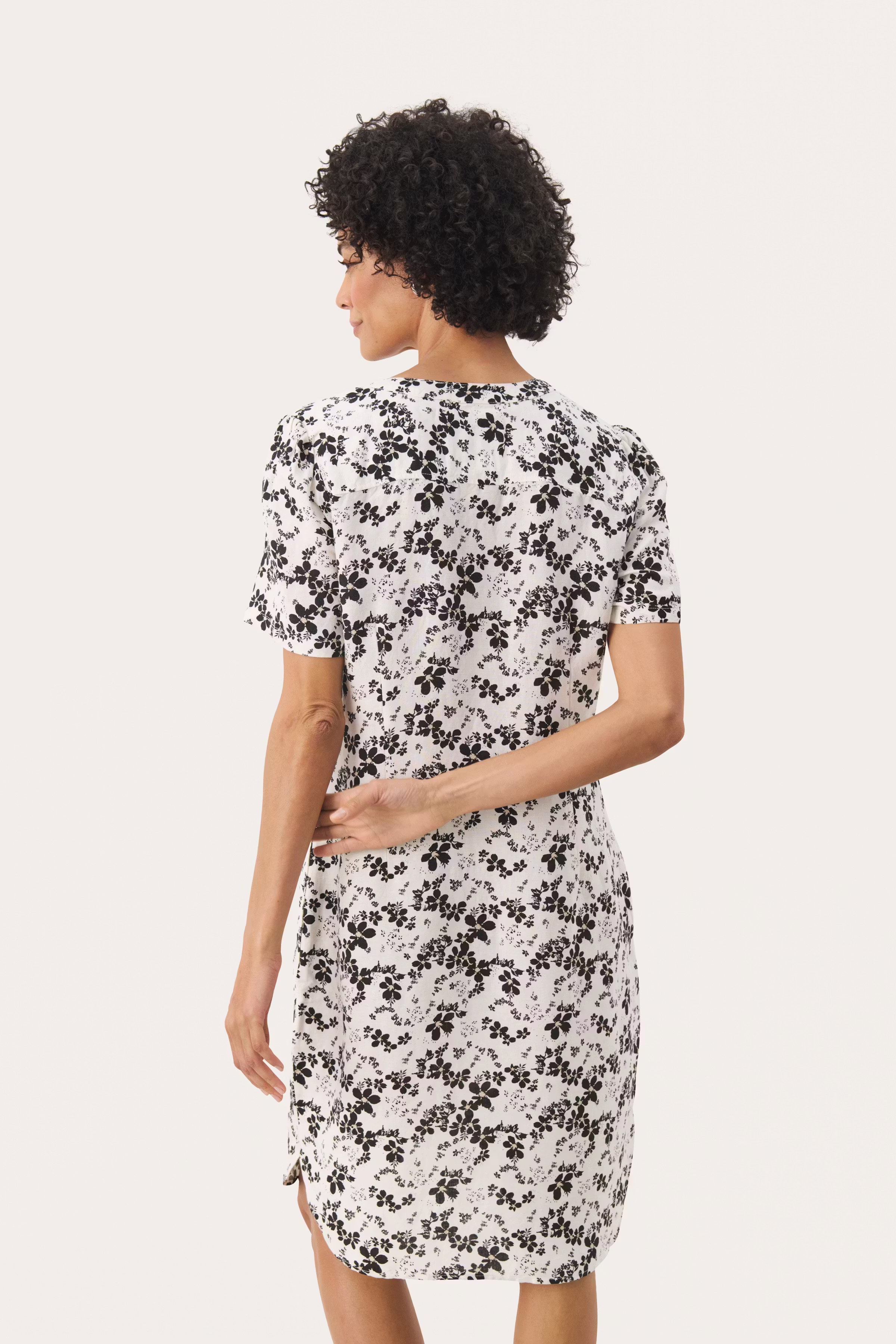 AminasePW Dress LOOKBOOK BACK 30309934-303791