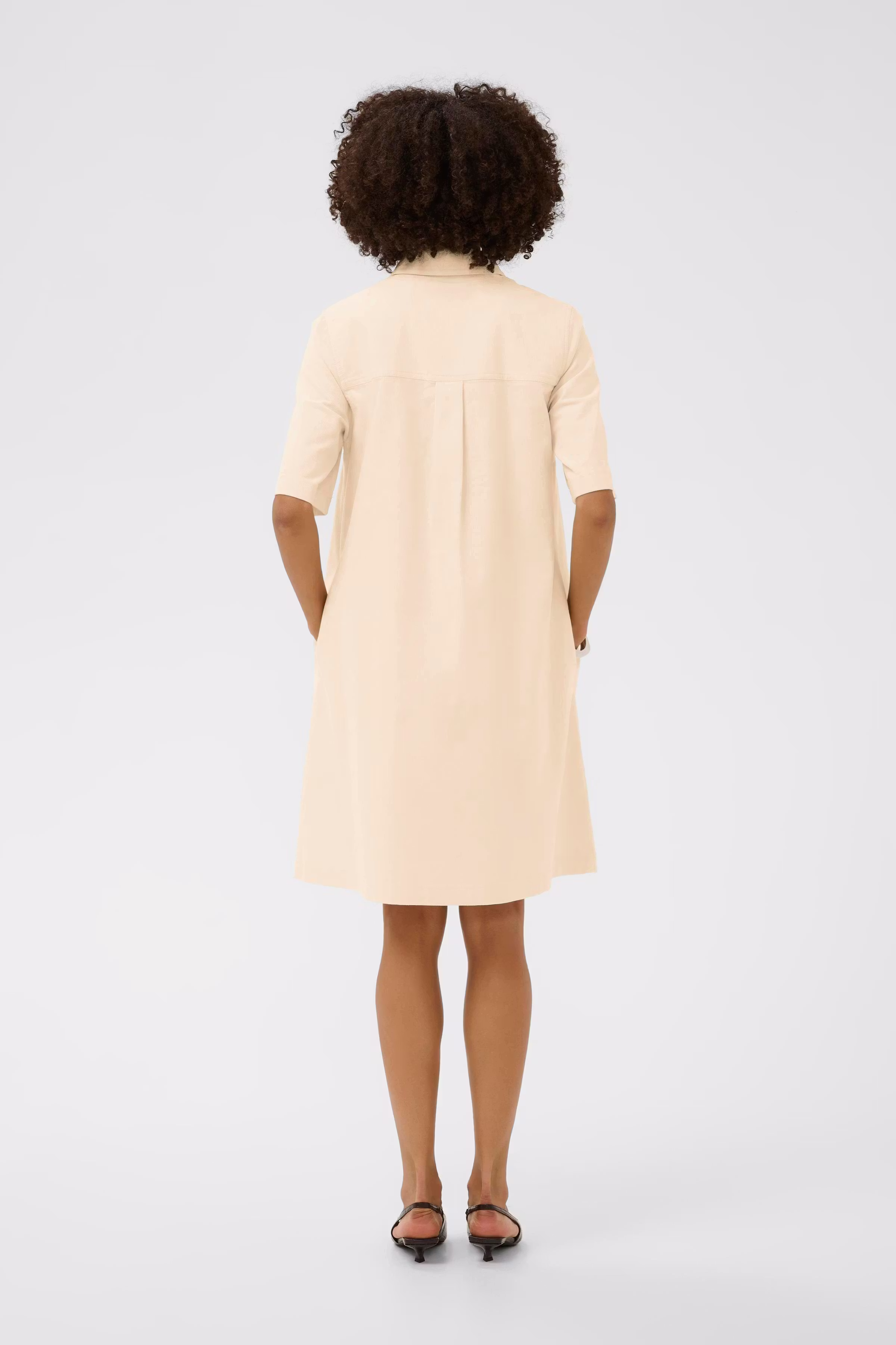 CUbetonia Kjole LOOKBOOK BACK 50112812-120304