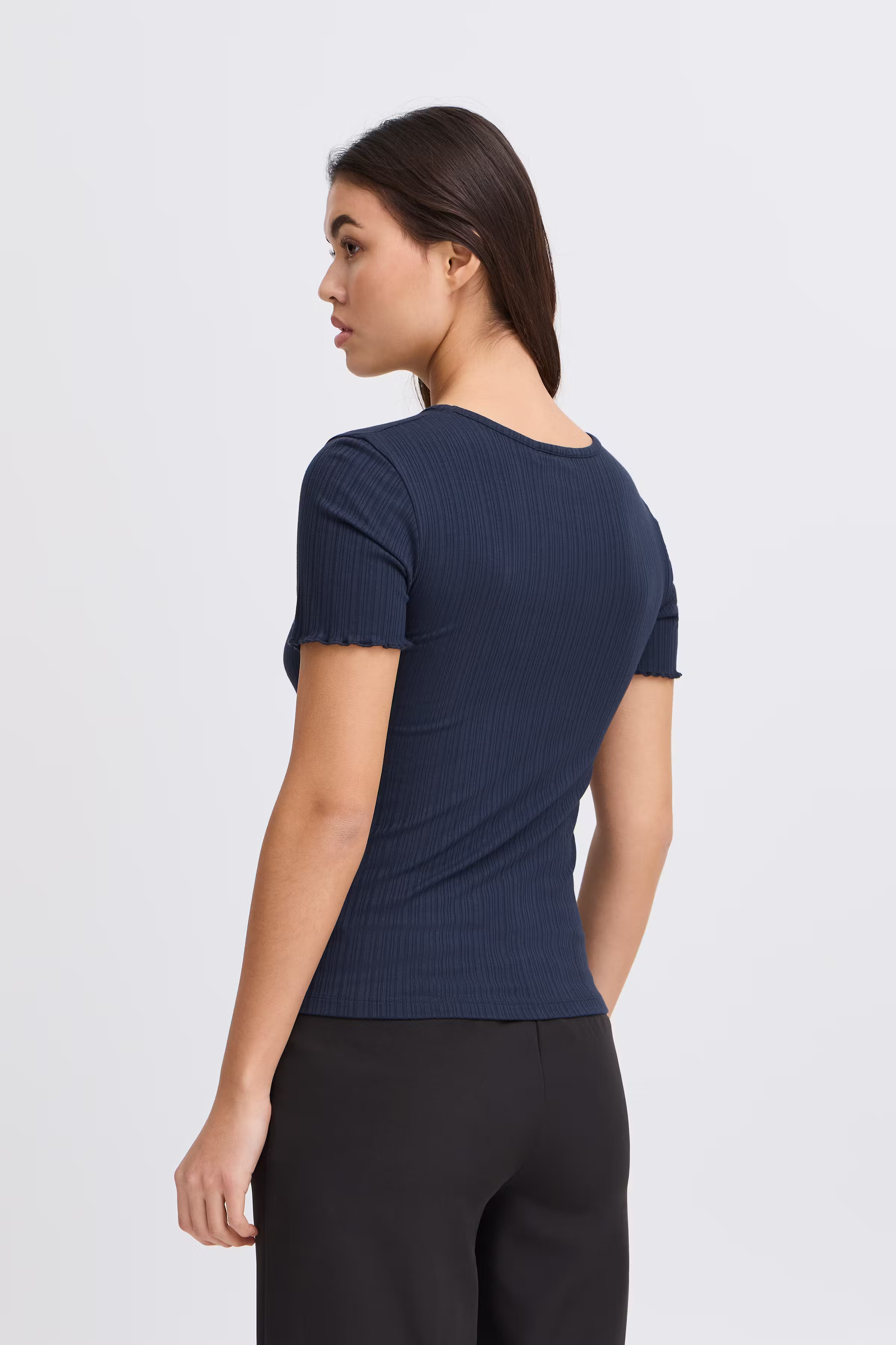 IHCELLA T-shirt LOOKBOOK BACK 20122818-194010