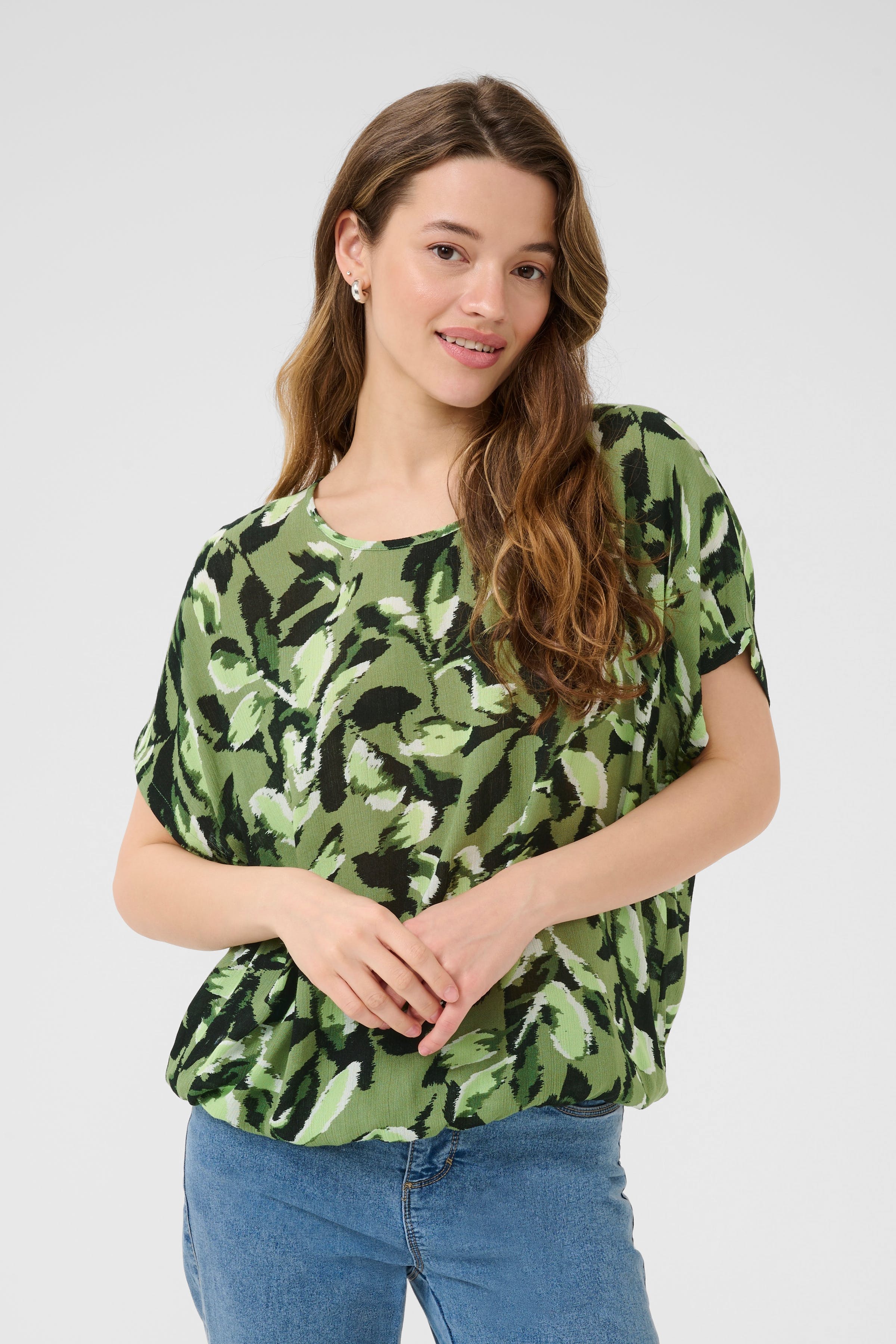 KAlokia Bluse LOOKBOOK FRONT 10551852-108012