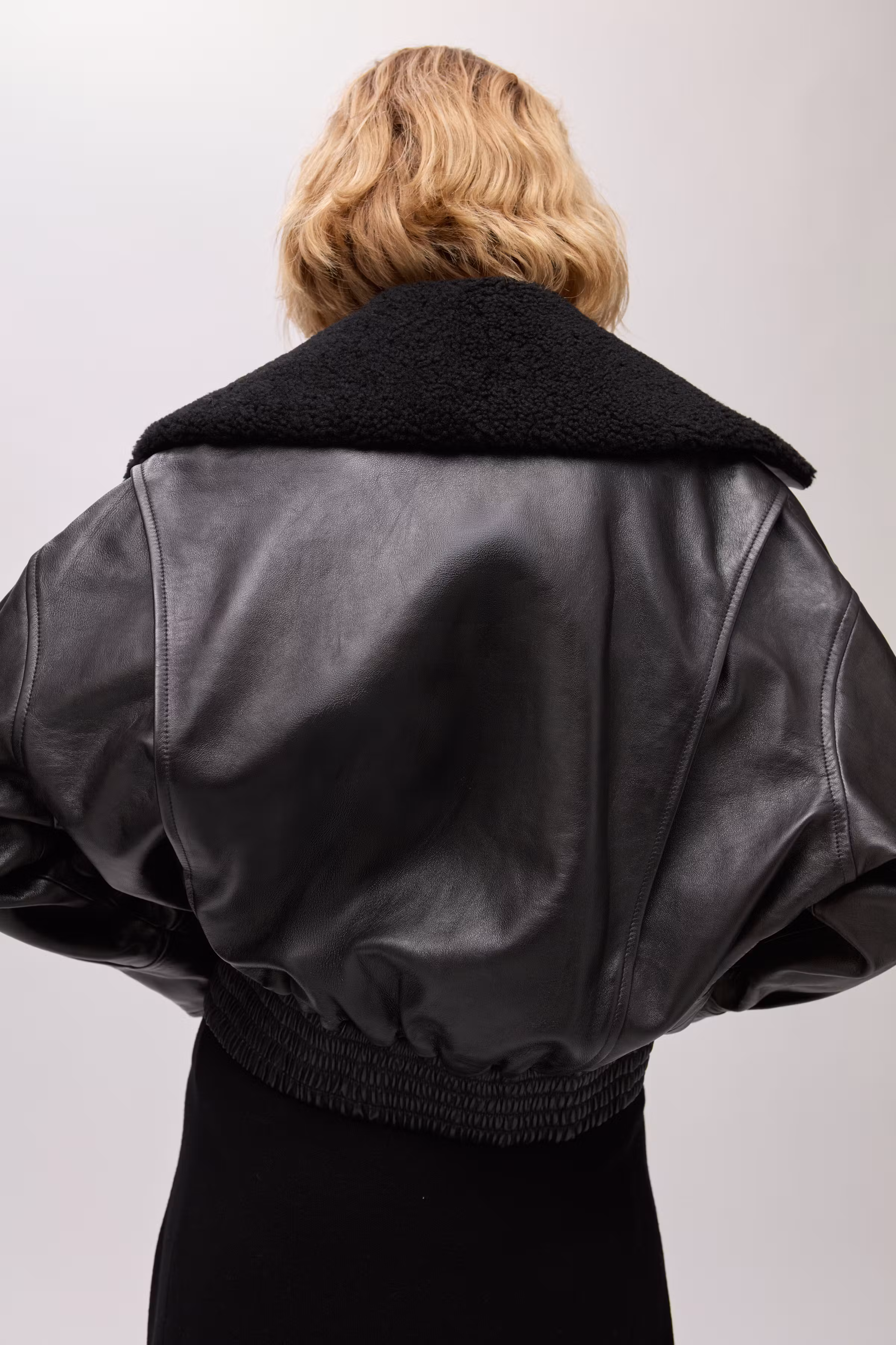IOLaila Outerwear LOOKBOOK BACK 30600079-BK999