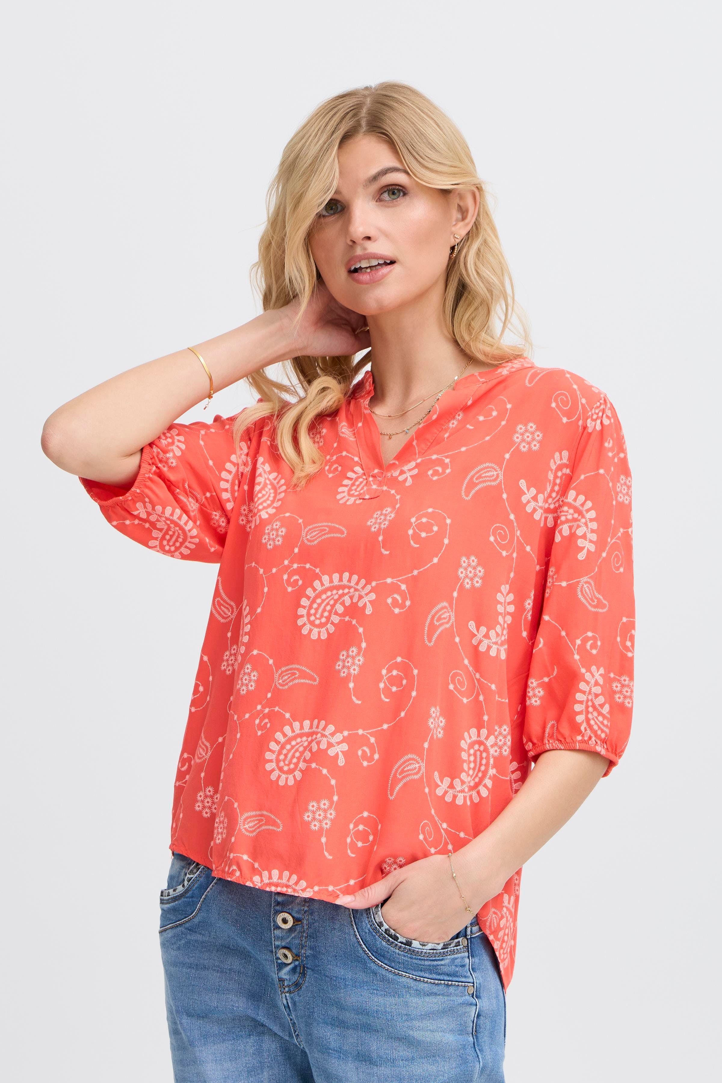 SBGIULIA Bluse LOOKBOOK FRONT 22101029-181762