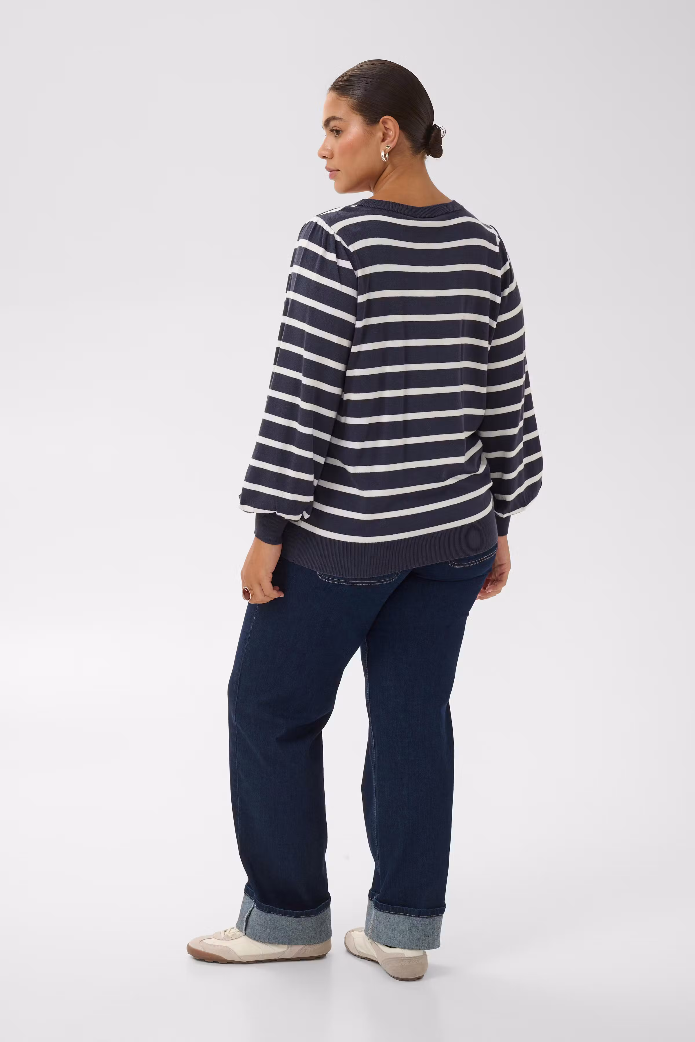 KClizzy Pullover LOOKBOOK BACK 10584617-1000190