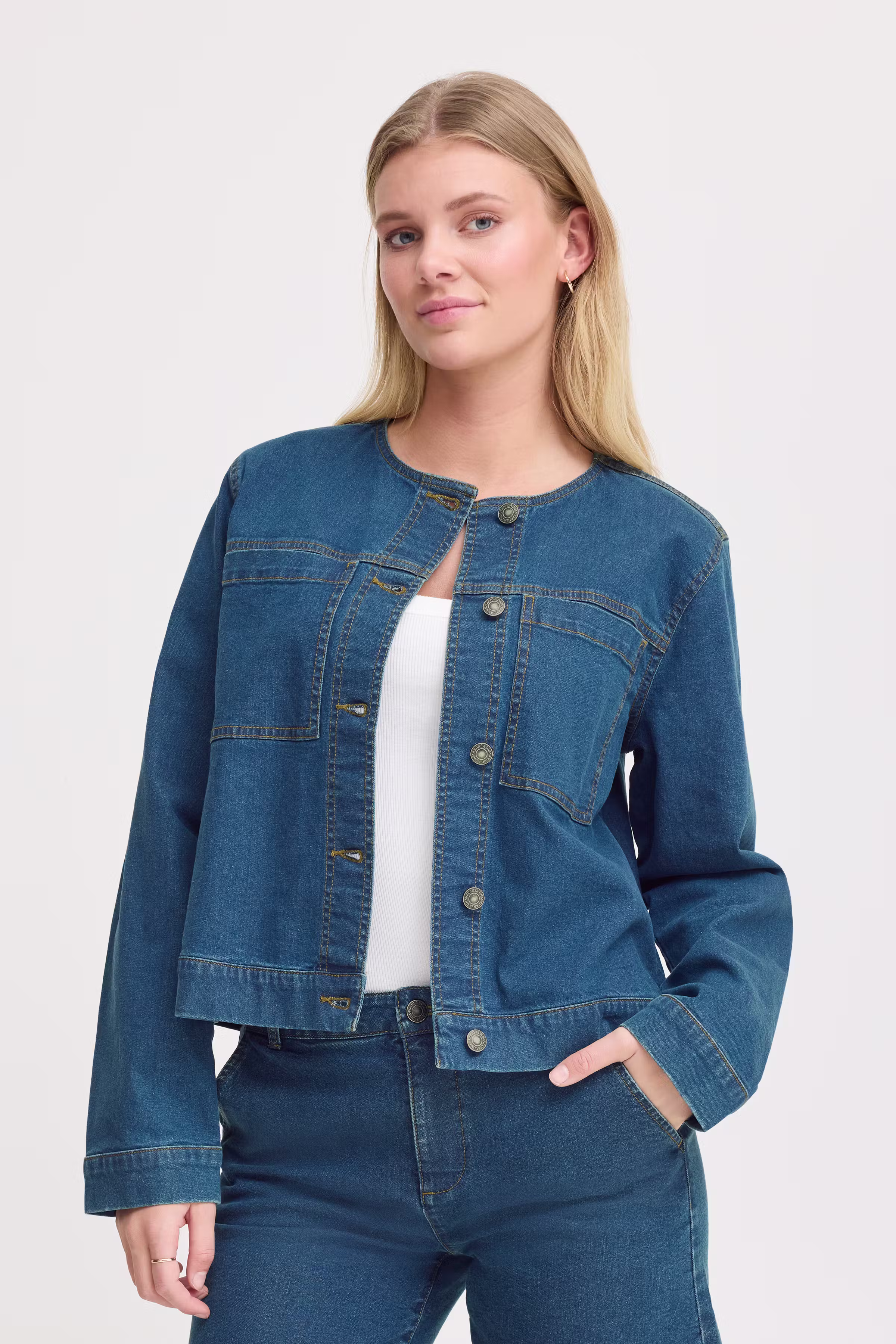 FRDENIMA Casual jakke LOOKBOOK FRONT 20615741-200988